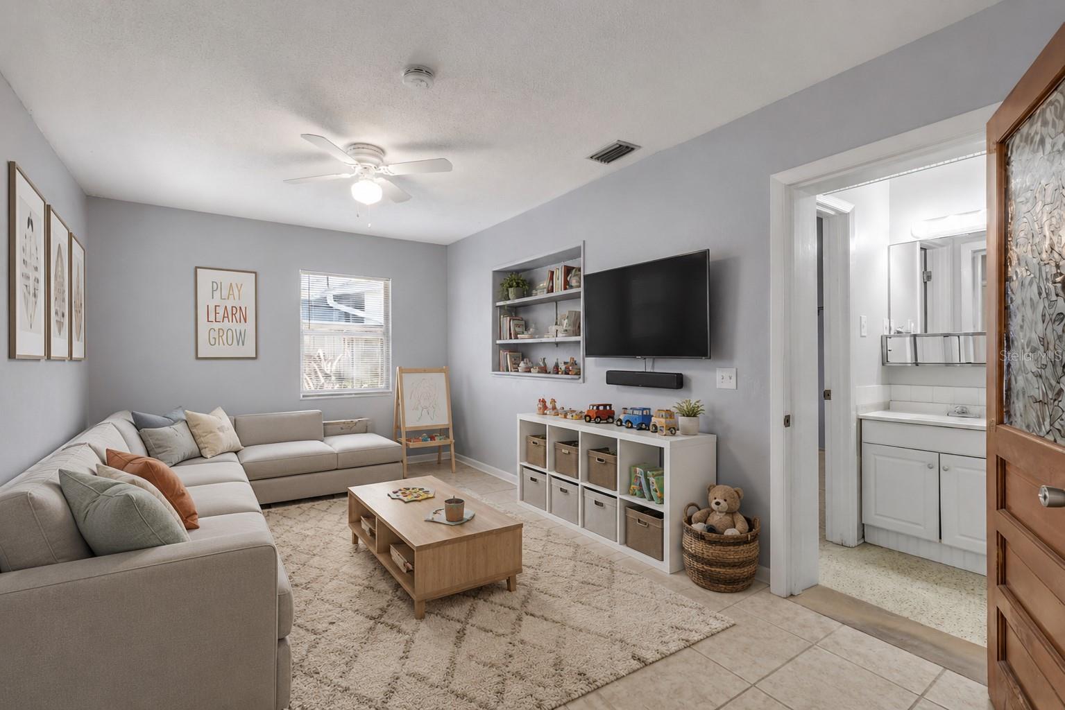 592 BROOK CIR, SOUTH DAYTONA, FL, 32119