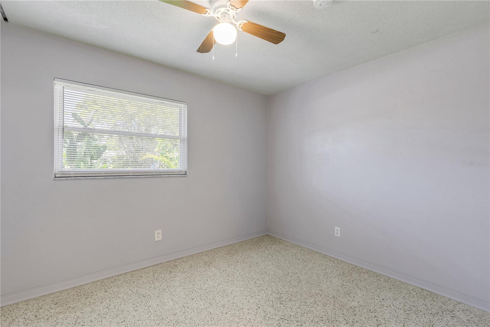 592 BROOK CIR, SOUTH DAYTONA, FL, 32119