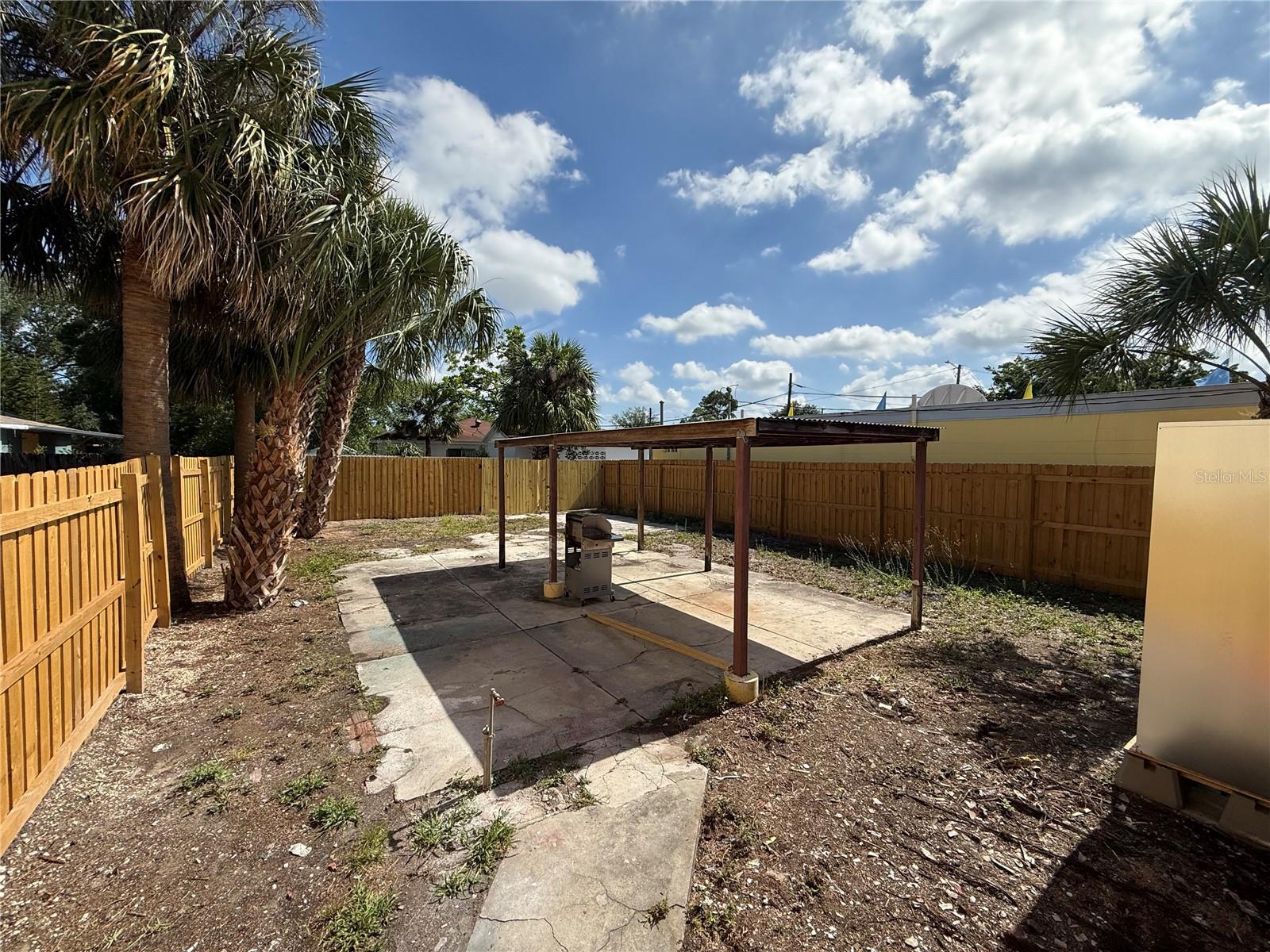 2905 W CHESTNUT ST, TAMPA, FL, 33607