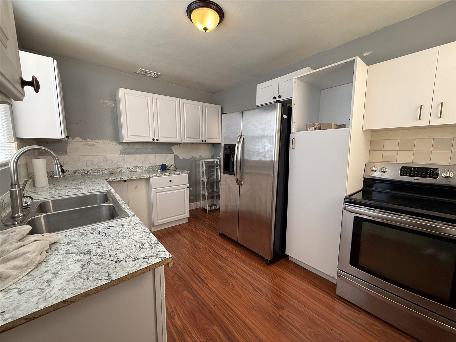 2905 W CHESTNUT ST, TAMPA, FL, 33607