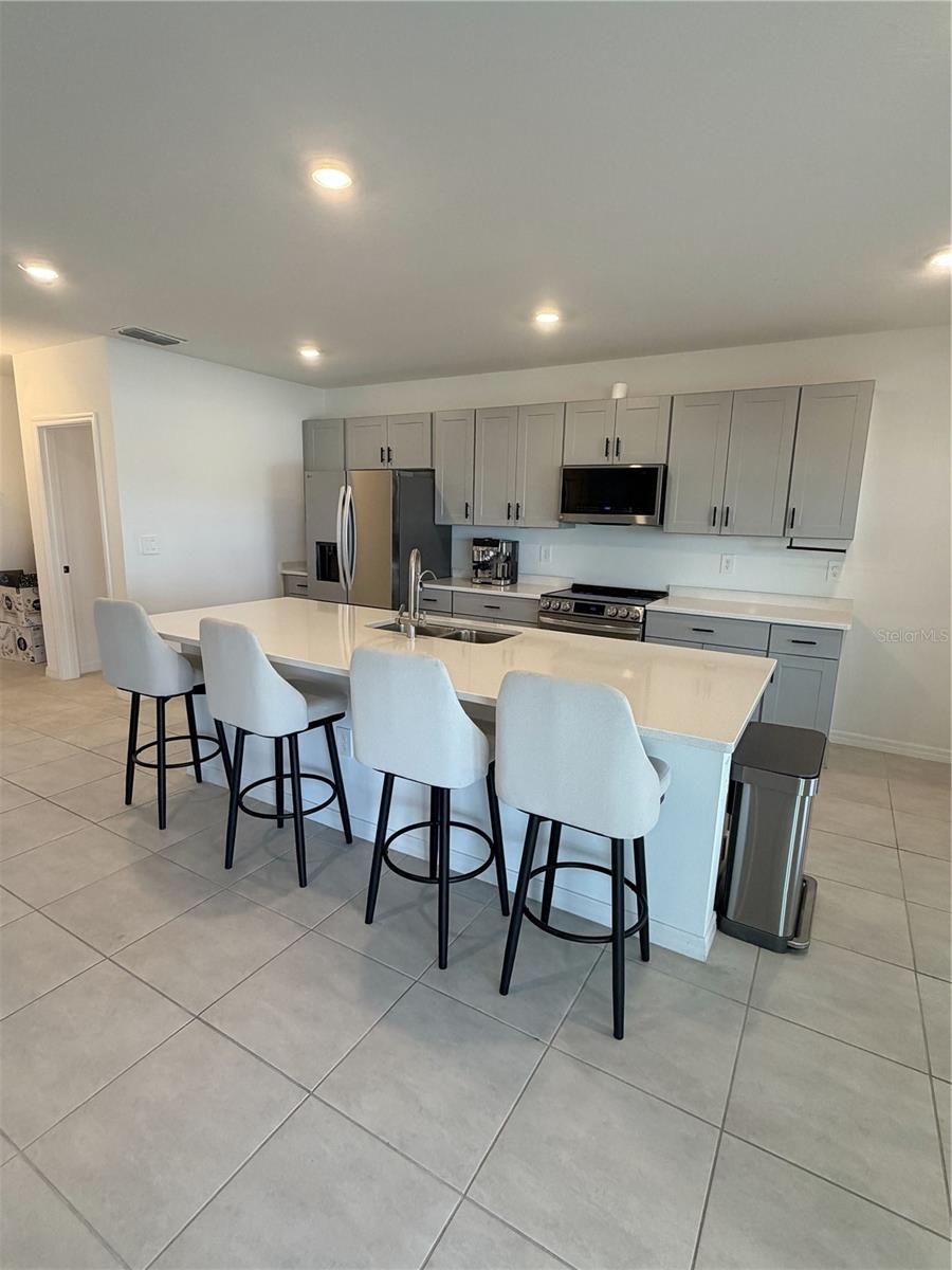 1033 CALICO POINTE CIR, GROVELAND, FL, 34736