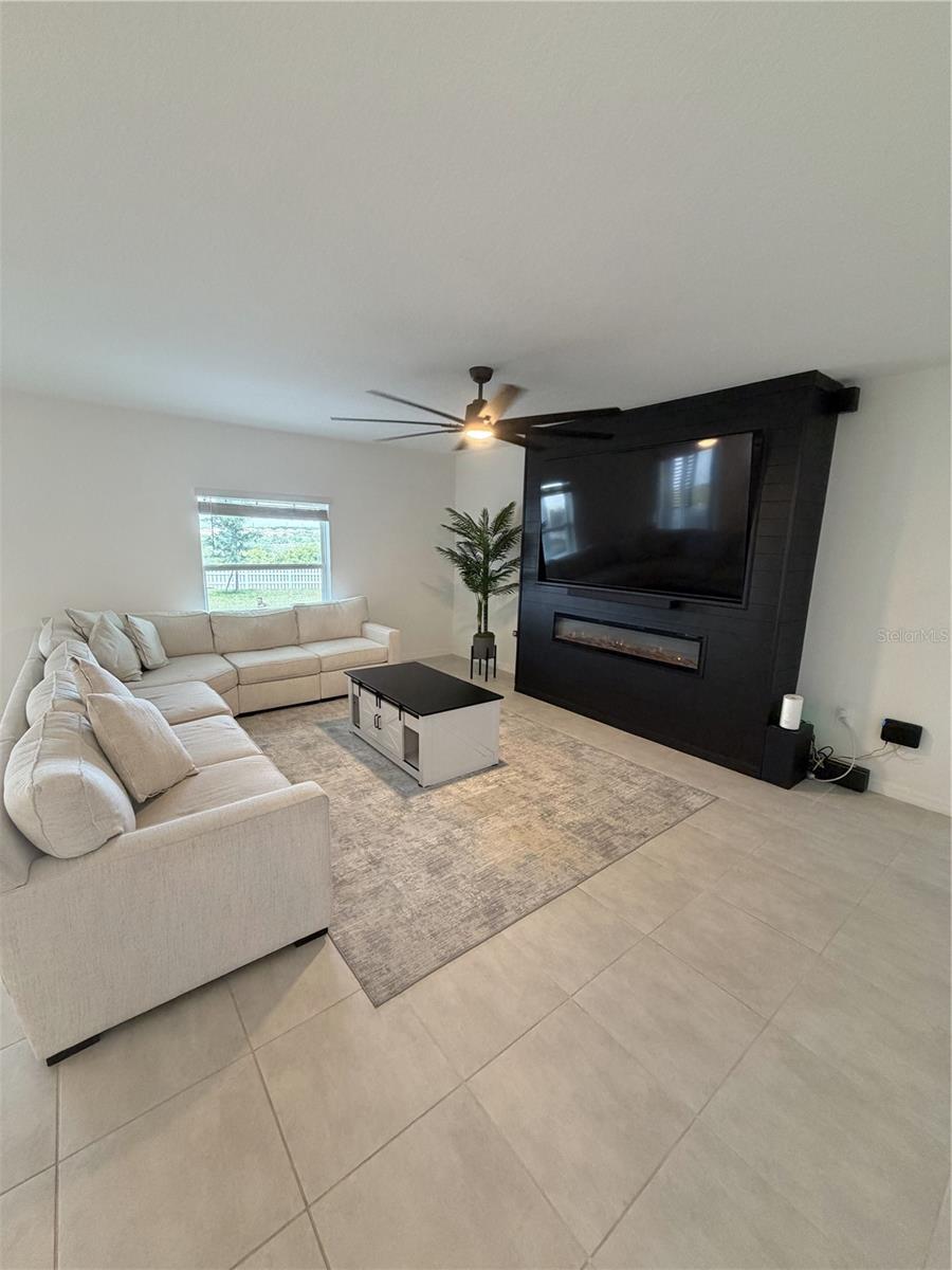 1033 CALICO POINTE CIR, GROVELAND, FL, 34736