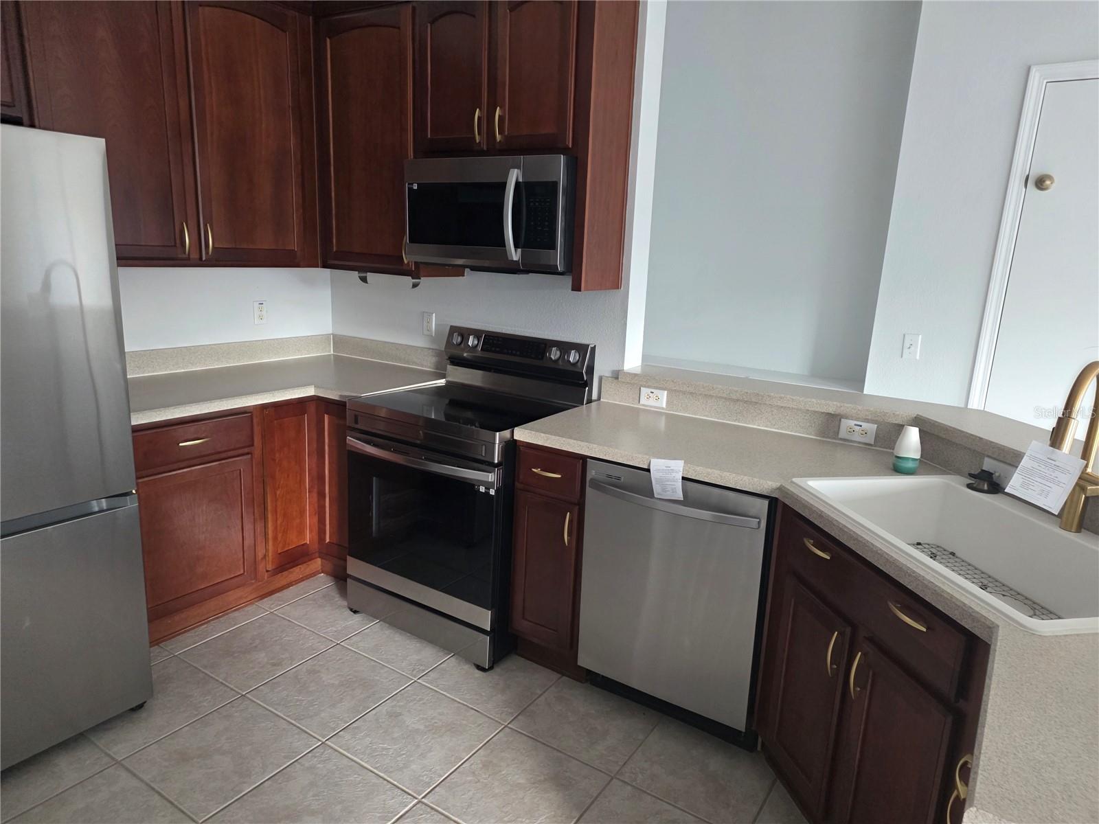 27625 PLEASURE RIDE LOOP, WESLEY CHAPEL, FL, 33544