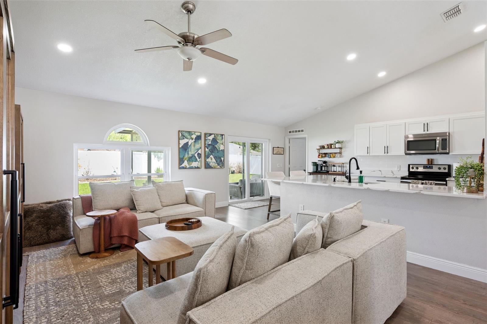 33 TIMBERCREEK PINES CIR, WINTER GARDEN, FL, 34787