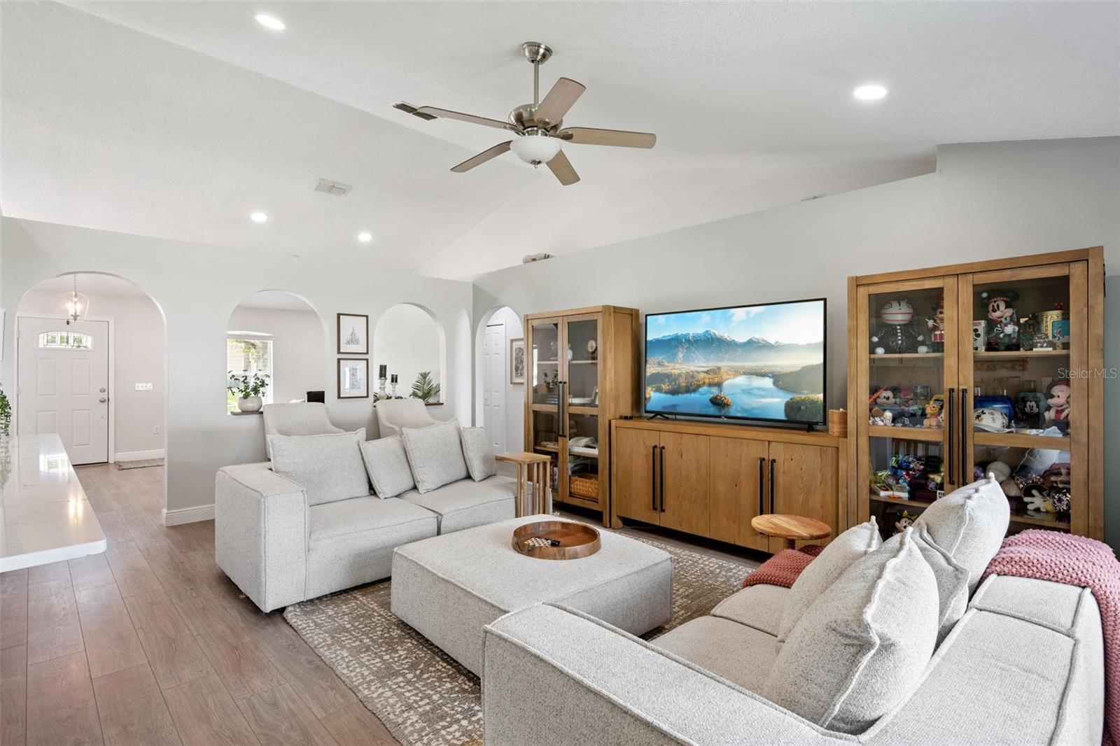 33 TIMBERCREEK PINES CIR, WINTER GARDEN, FL, 34787