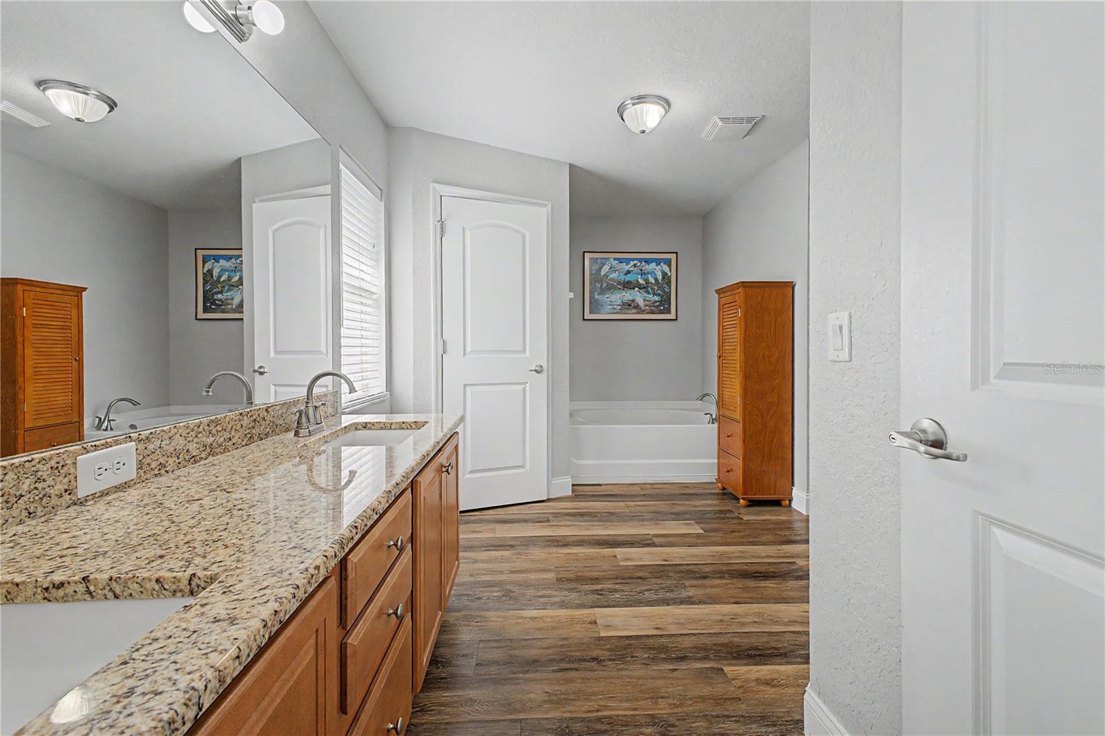 11213 FLOCK AVE, WEEKI WACHEE, FL, 34613