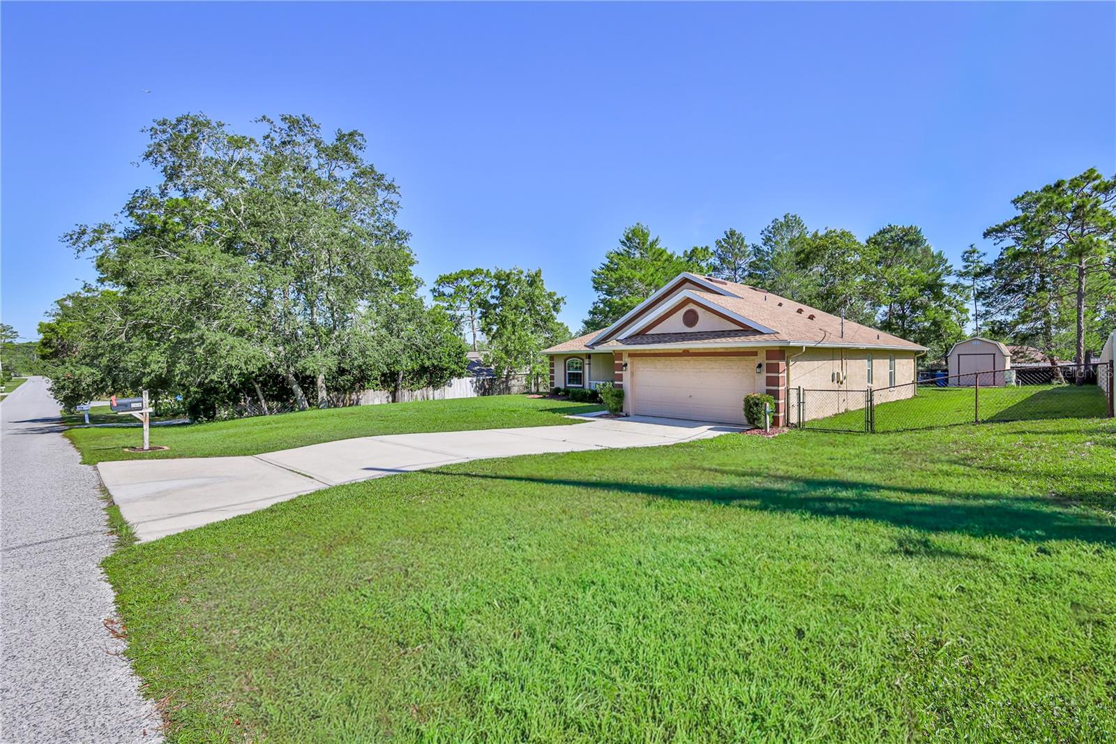 11213 FLOCK AVE, WEEKI WACHEE, FL, 34613