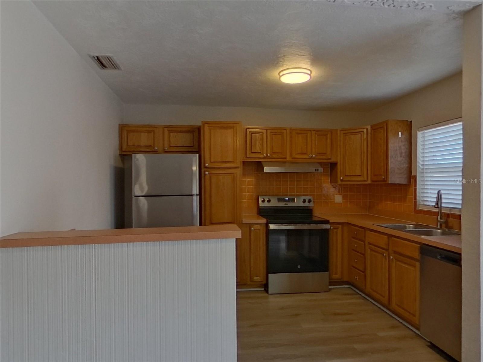 ORANGE MANOR, LARGO, FL, 33778