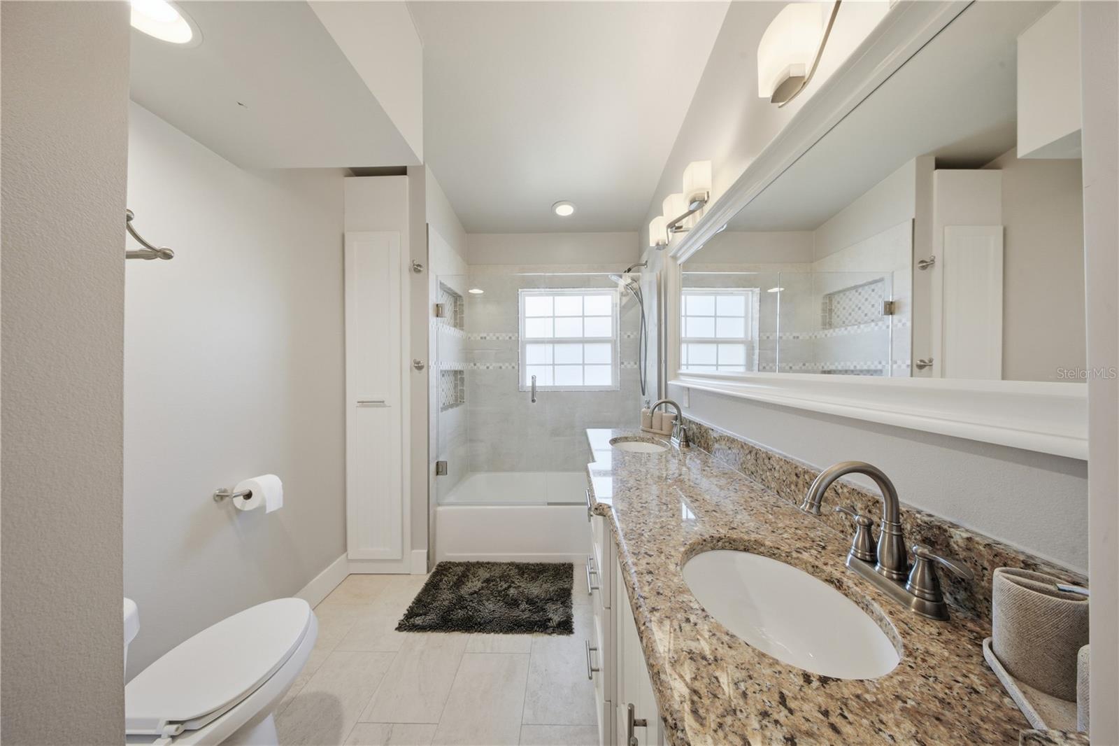 5716 MOONLIGHT CIR, ORLANDO, FL, 32839