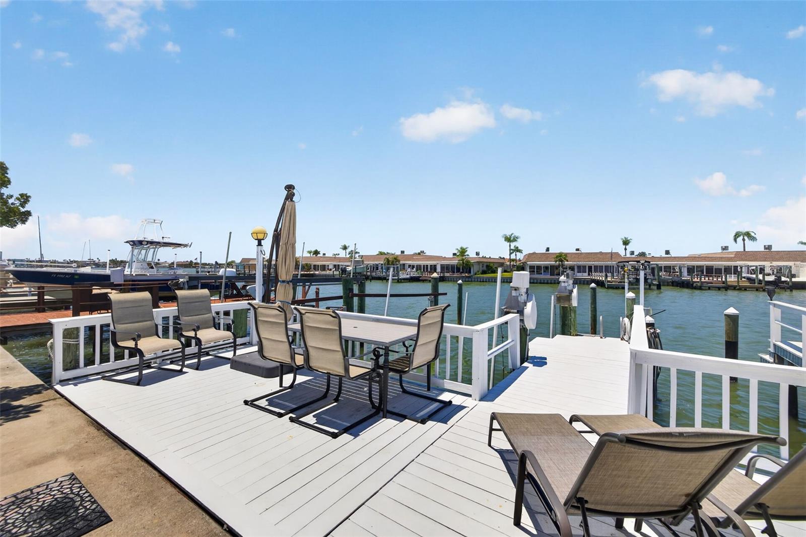 555 BOCA CIEGA POINT BLVD S #555, ST PETERSBURG, FL, 33708