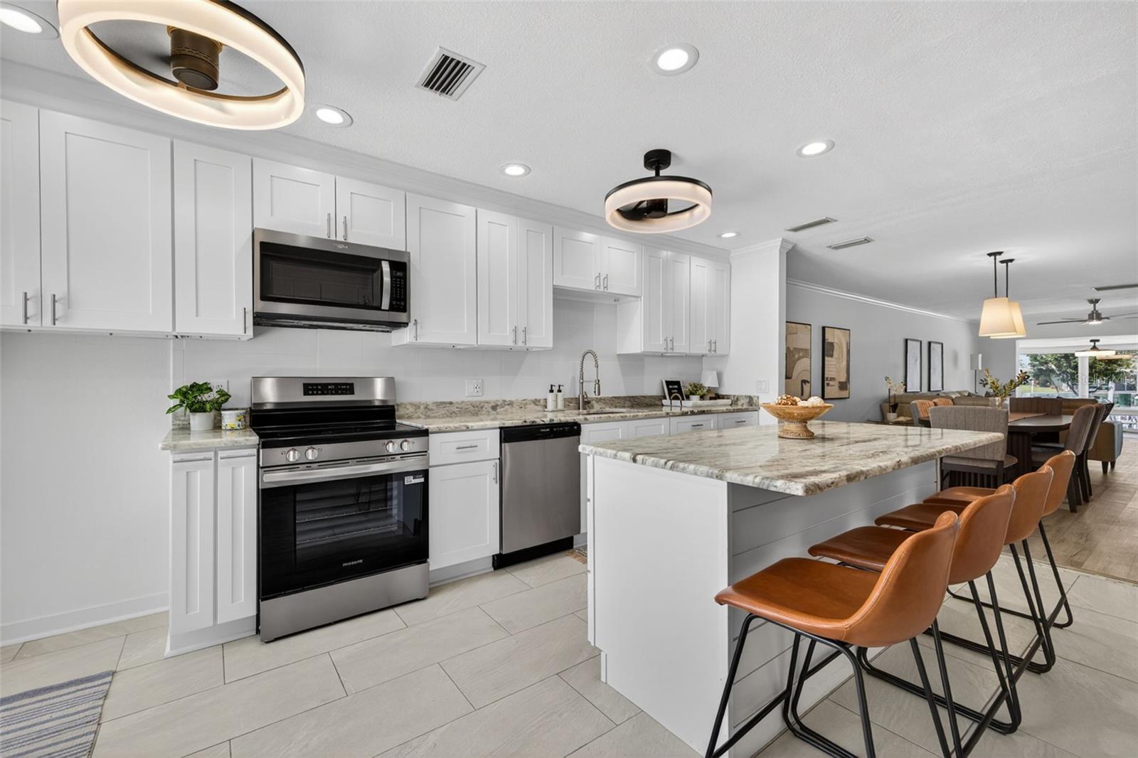 555 BOCA CIEGA POINT BLVD S #555, ST PETERSBURG, FL, 33708