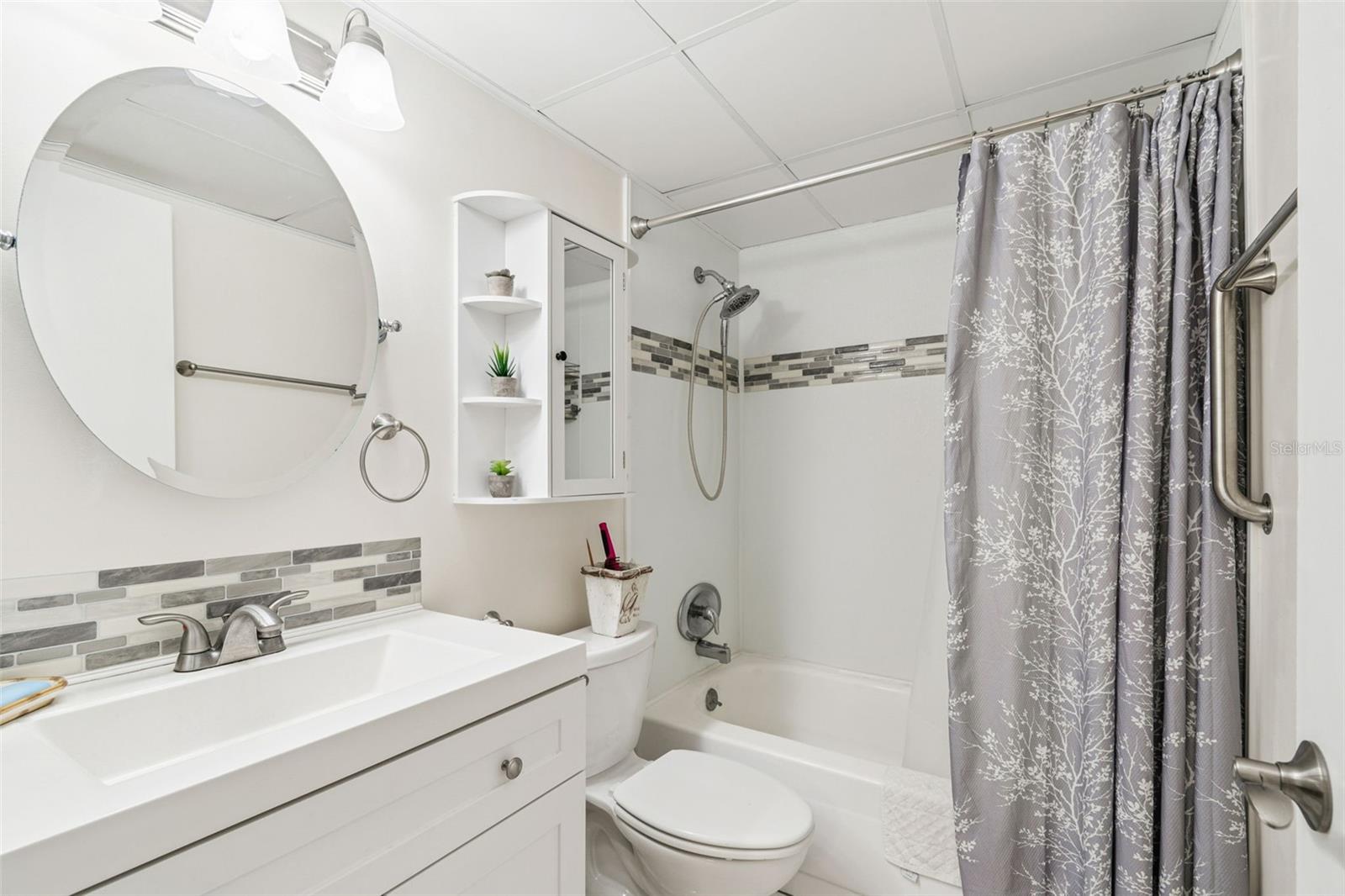 2750 E BAY DR #12B, LARGO, FL, 33771