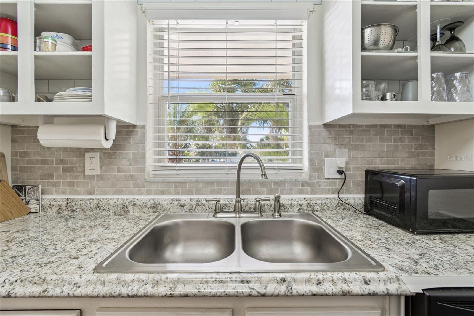 2750 E BAY DR #12B, LARGO, FL, 33771