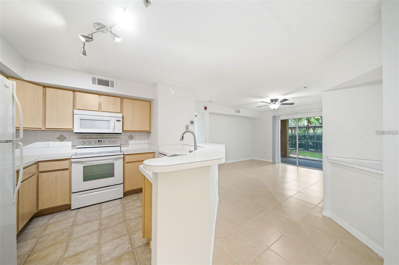 823 CAMARGO WAY #104, ALTAMONTE SPRINGS, FL, 32714