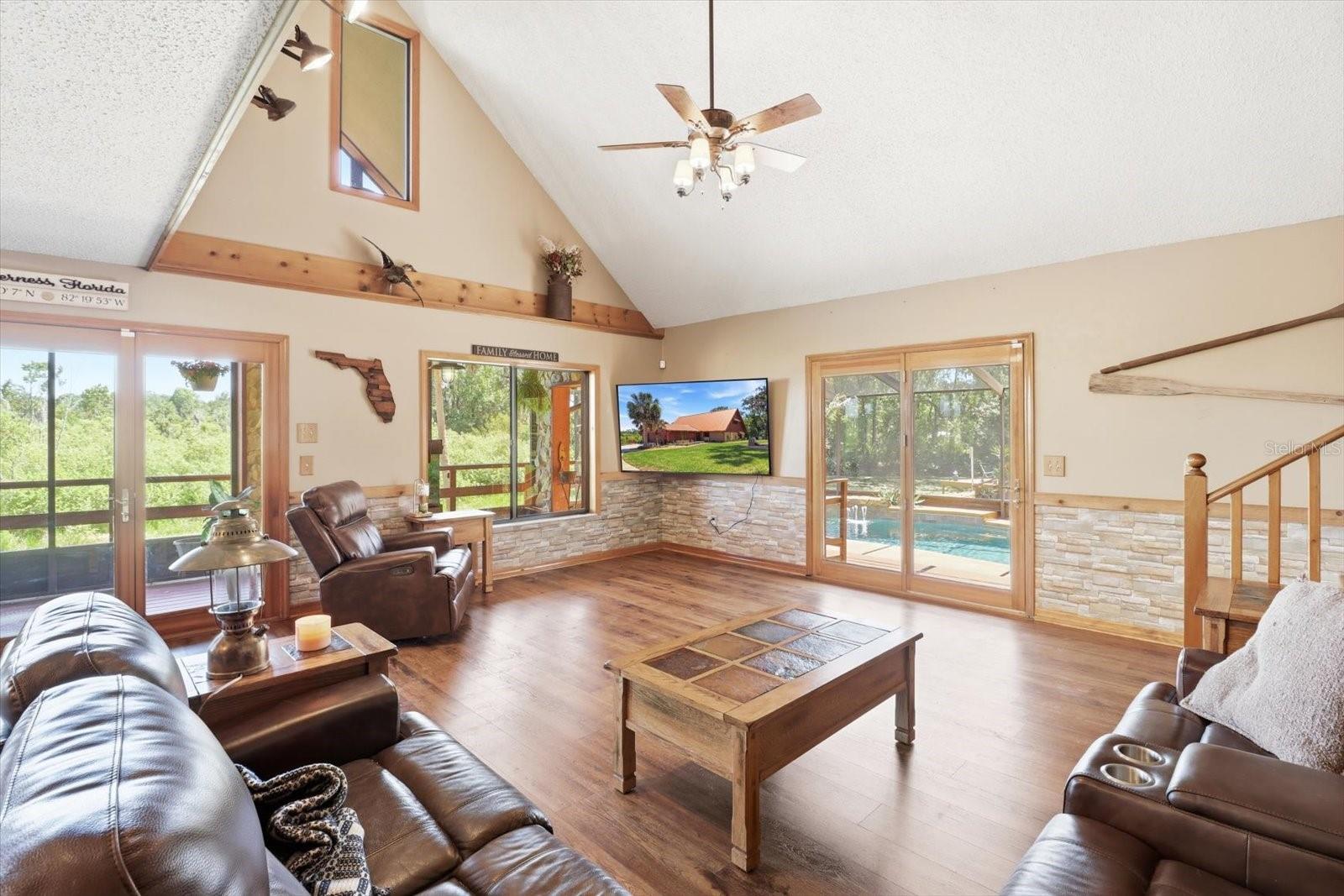 1471 N LAGOON PT, INVERNESS, FL, 34453