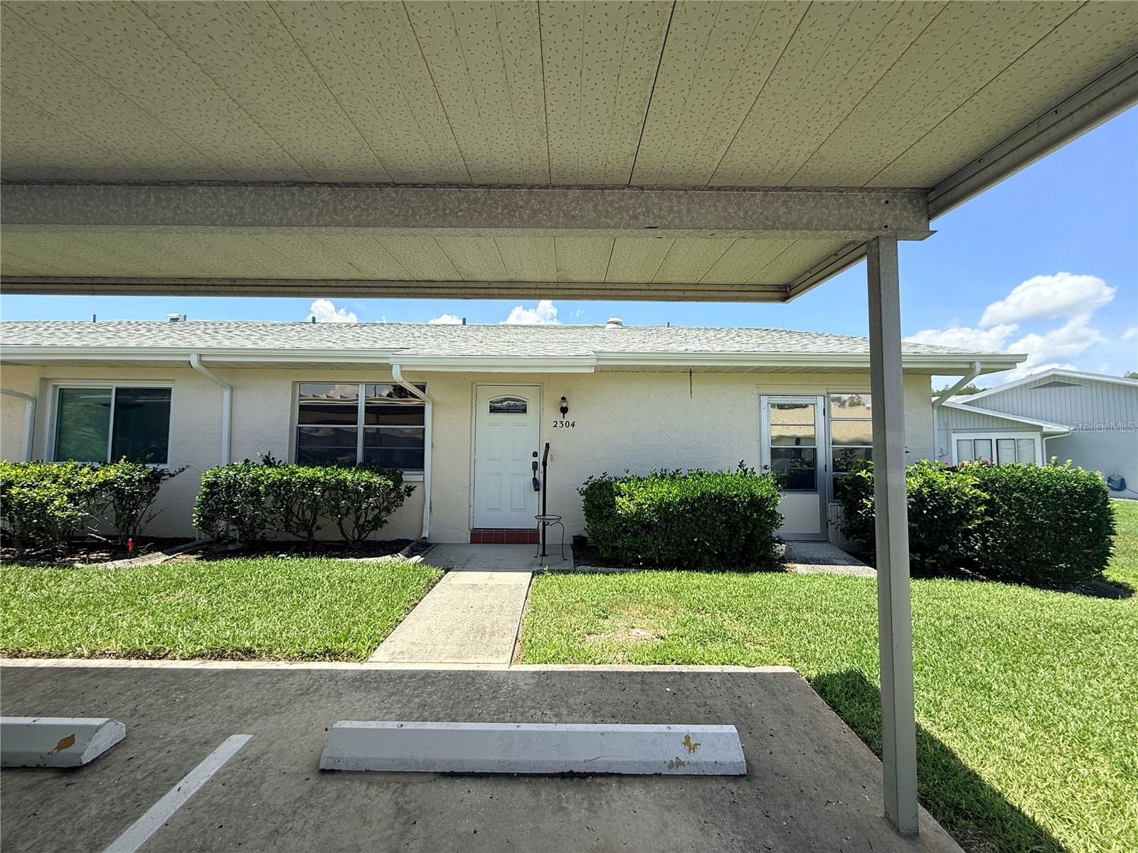 2304 GLENMORE CIR #327, SUN CITY CENTER, FL, 33573