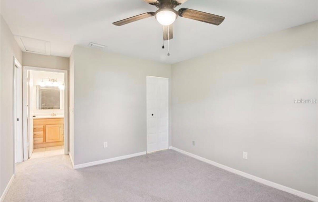2304 GLENMORE CIR #327, SUN CITY CENTER, FL, 33573