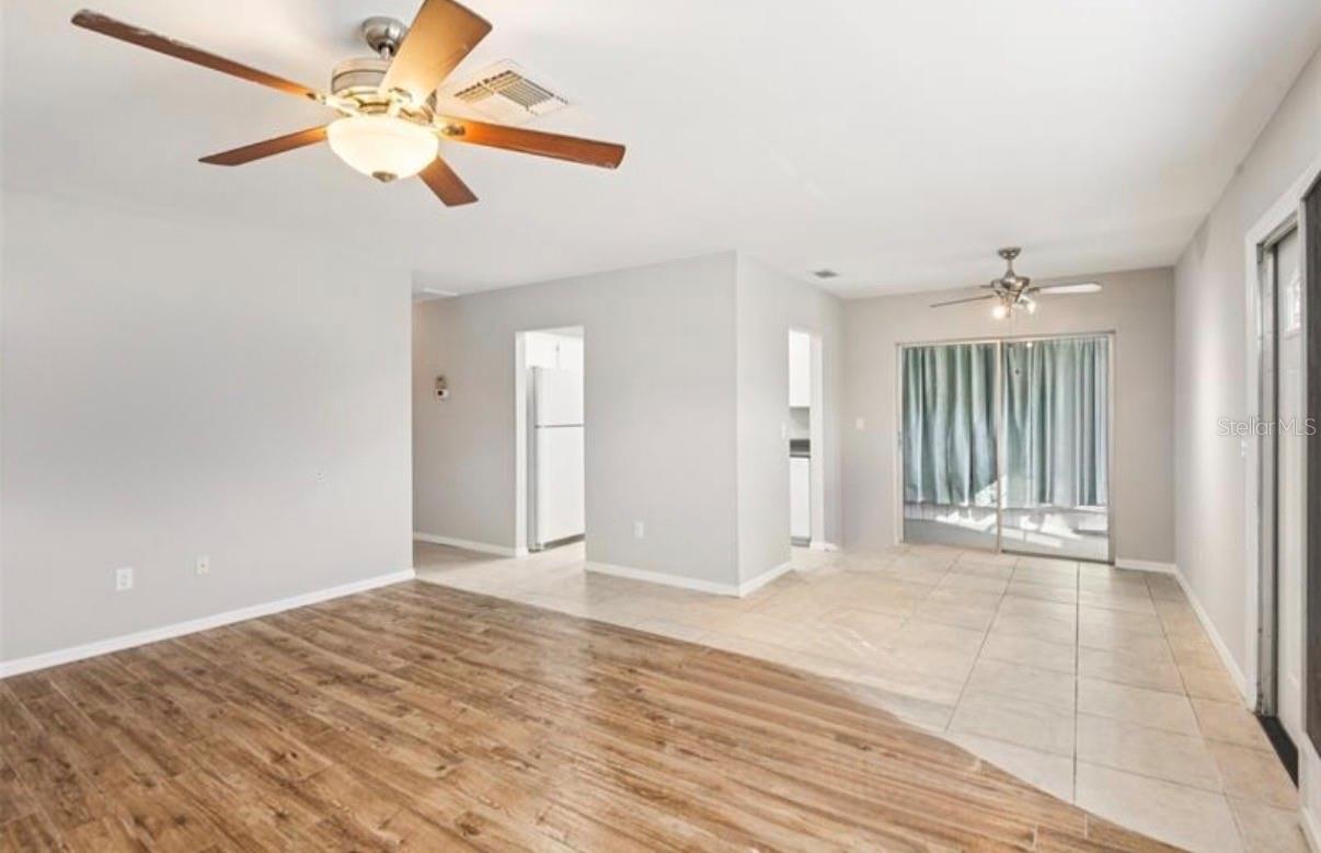 2304 GLENMORE CIR #327, SUN CITY CENTER, FL, 33573
