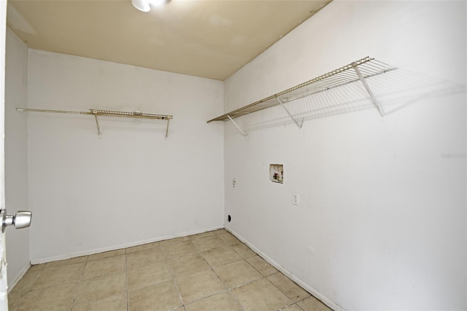 8412 RENALD BLVD, TAMPA, FL, 33637