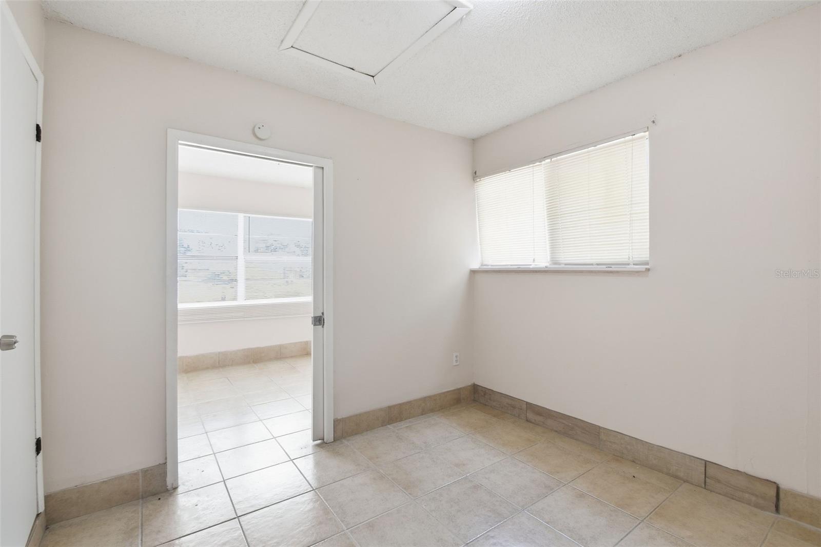 8412 RENALD BLVD, TAMPA, FL, 33637