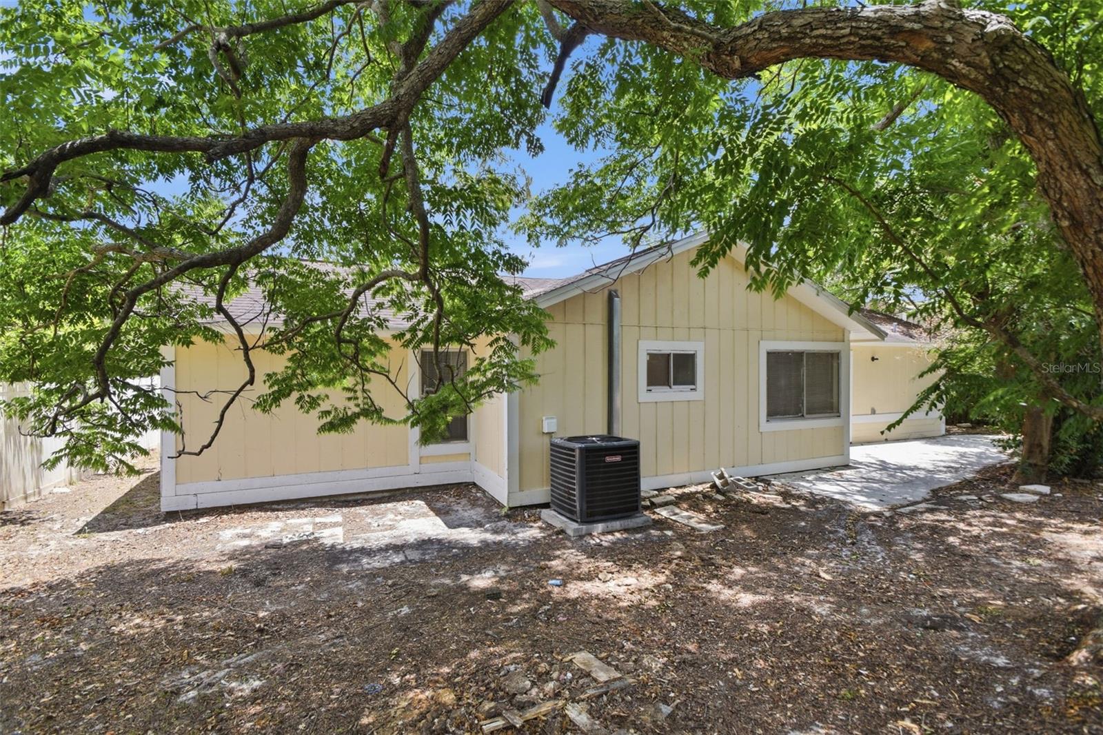 8412 RENALD BLVD, TAMPA, FL, 33637