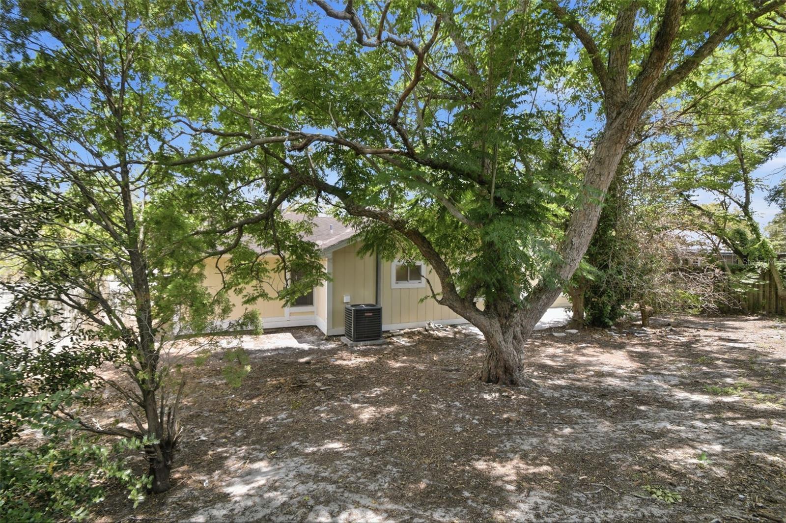 8412 RENALD BLVD, TAMPA, FL, 33637