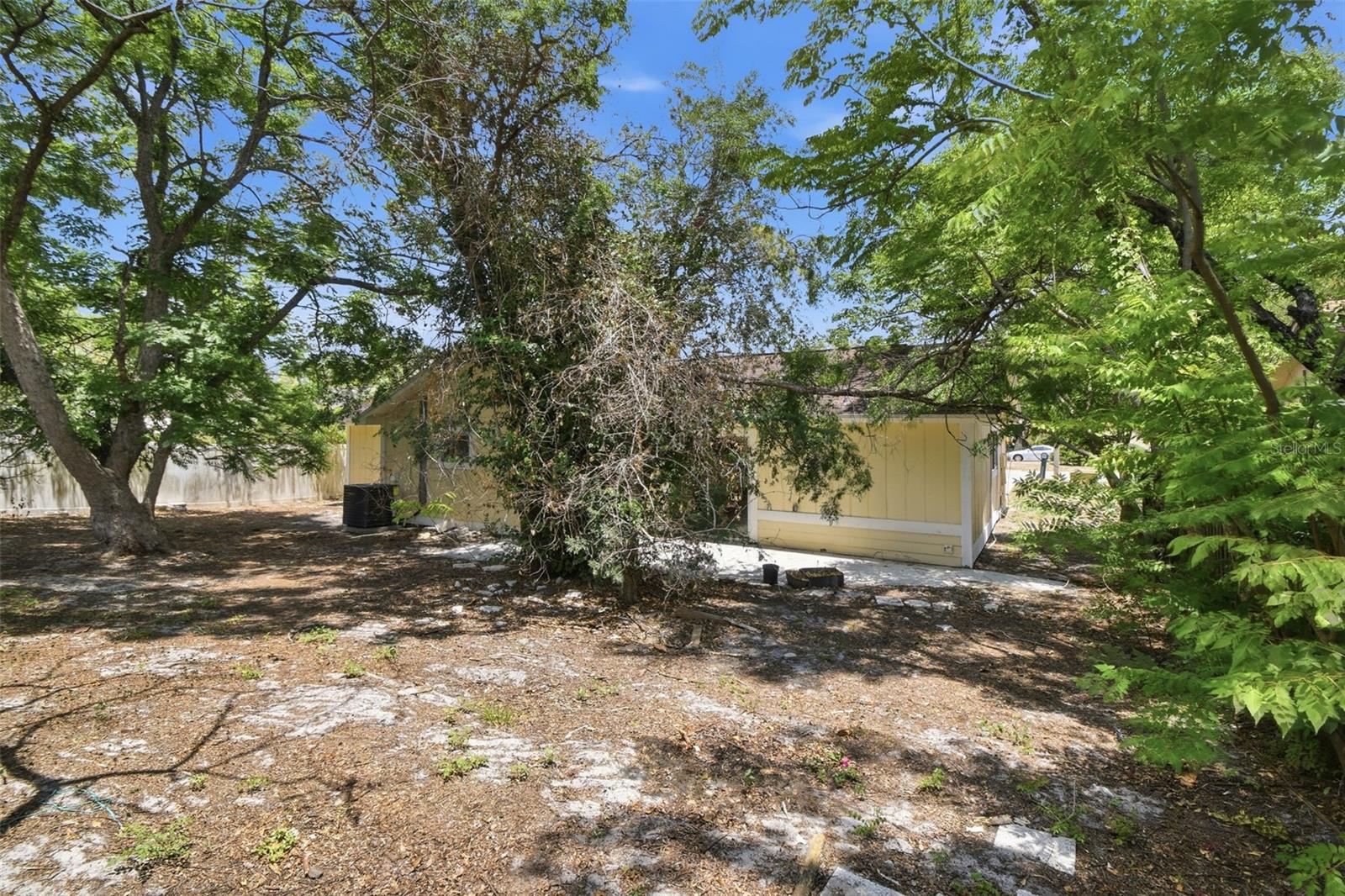 8412 RENALD BLVD, TAMPA, FL, 33637