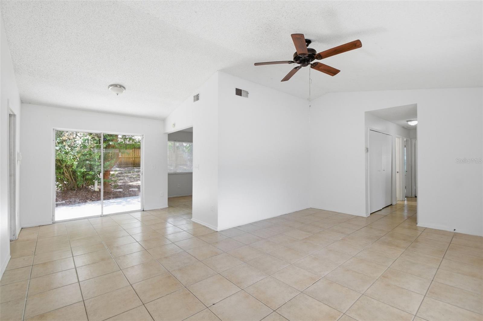8412 RENALD BLVD, TAMPA, FL, 33637