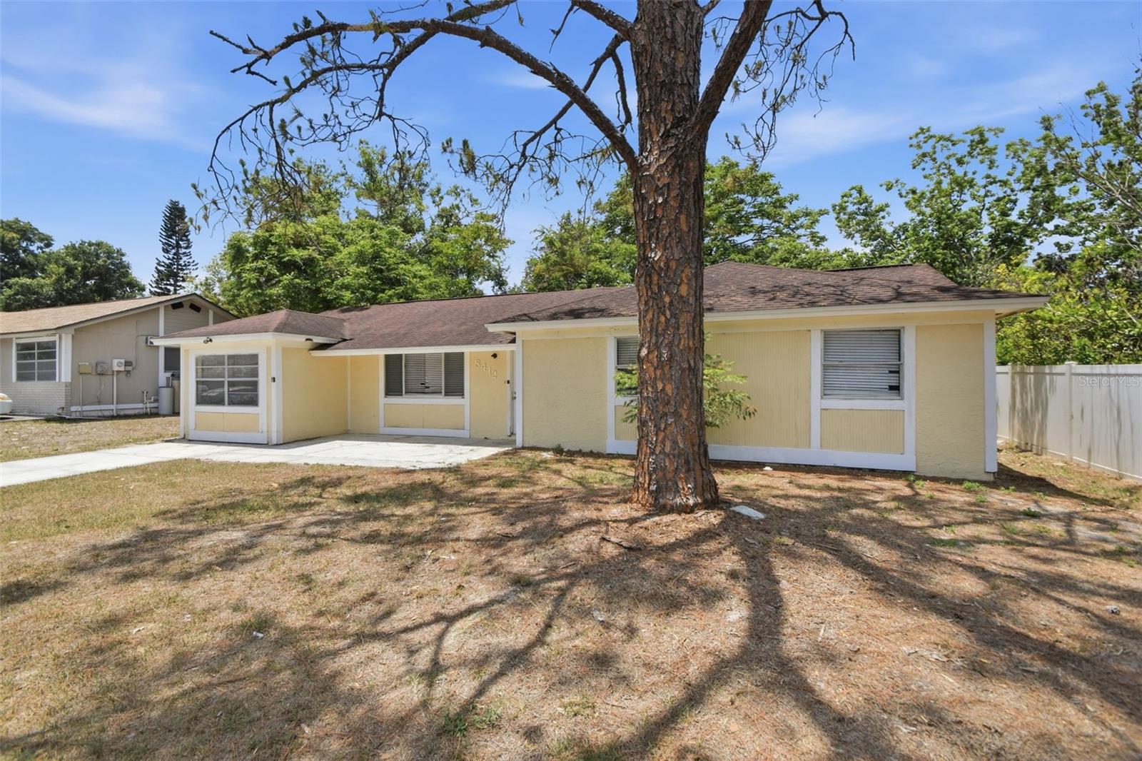 8412 RENALD BLVD, TAMPA, FL, 33637