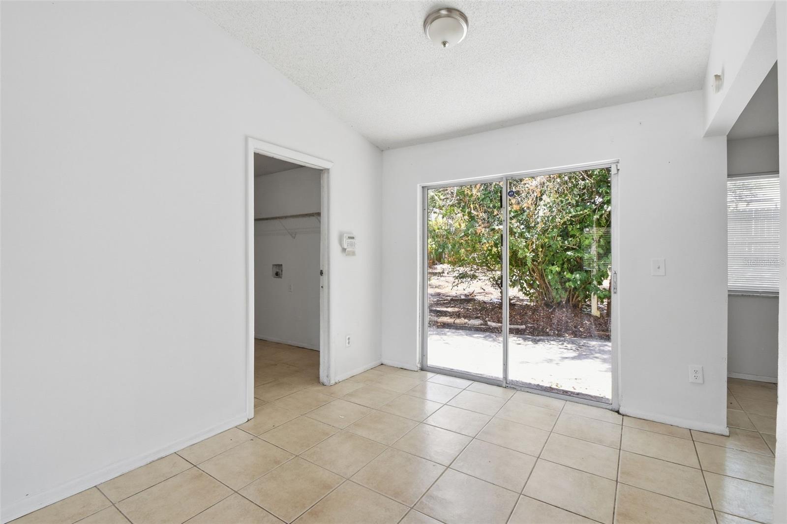 8412 RENALD BLVD, TAMPA, FL, 33637