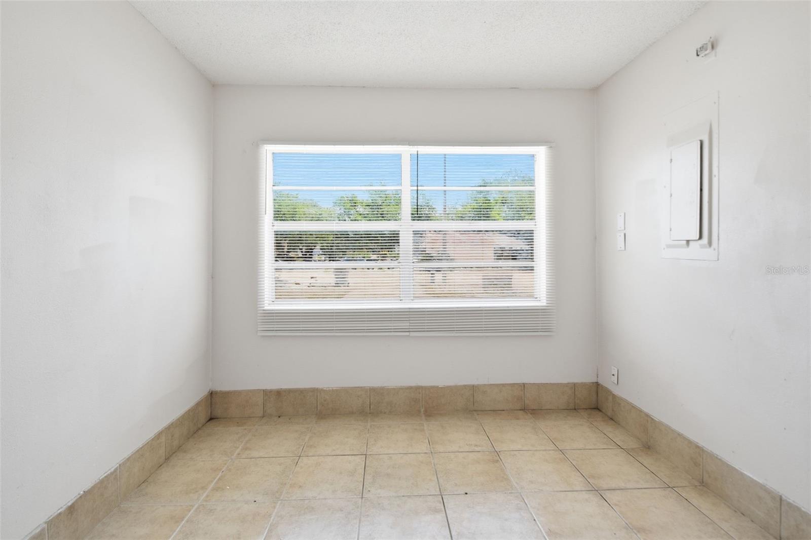 8412 RENALD BLVD, TAMPA, FL, 33637
