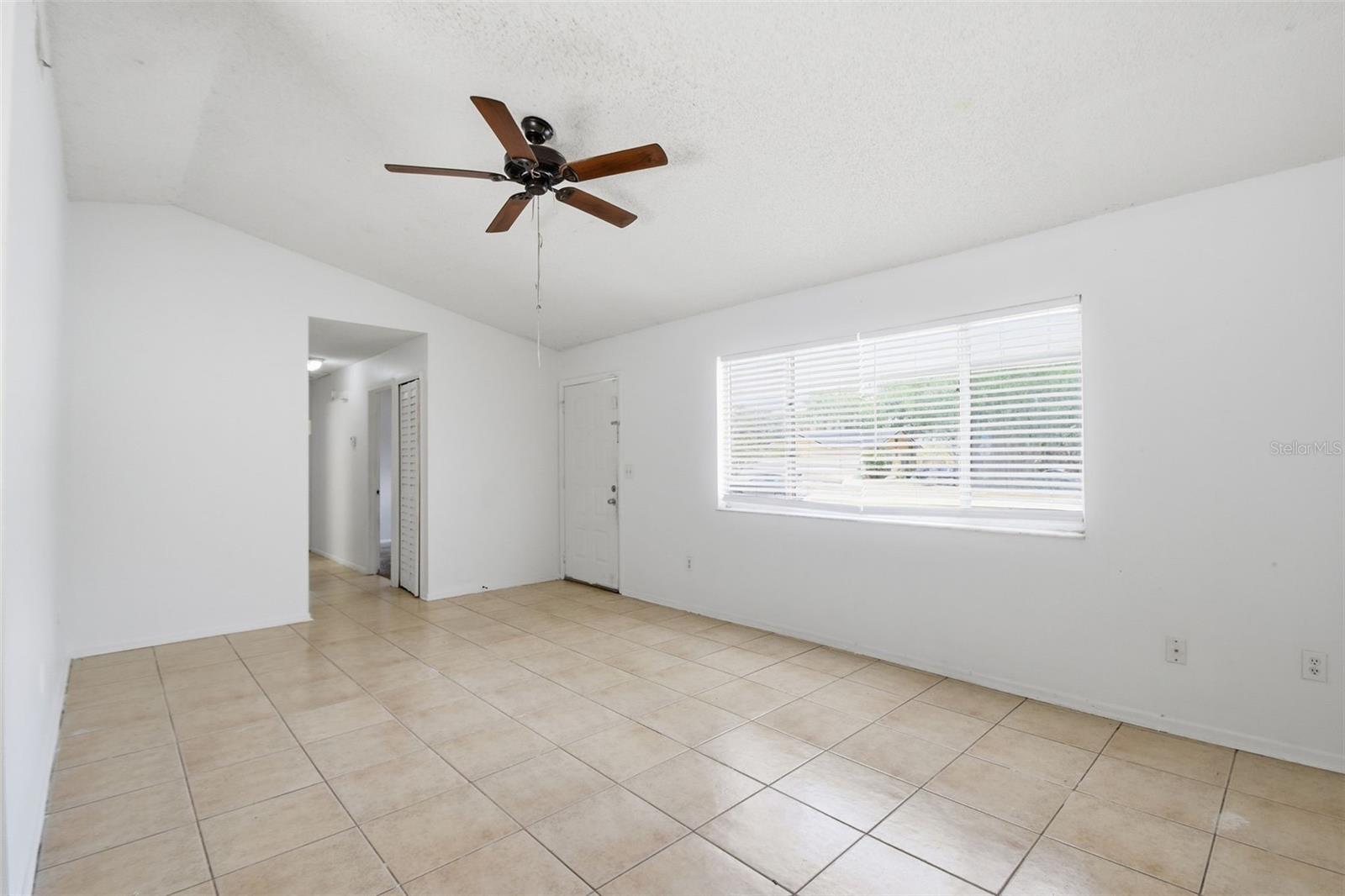 8412 RENALD BLVD, TAMPA, FL, 33637