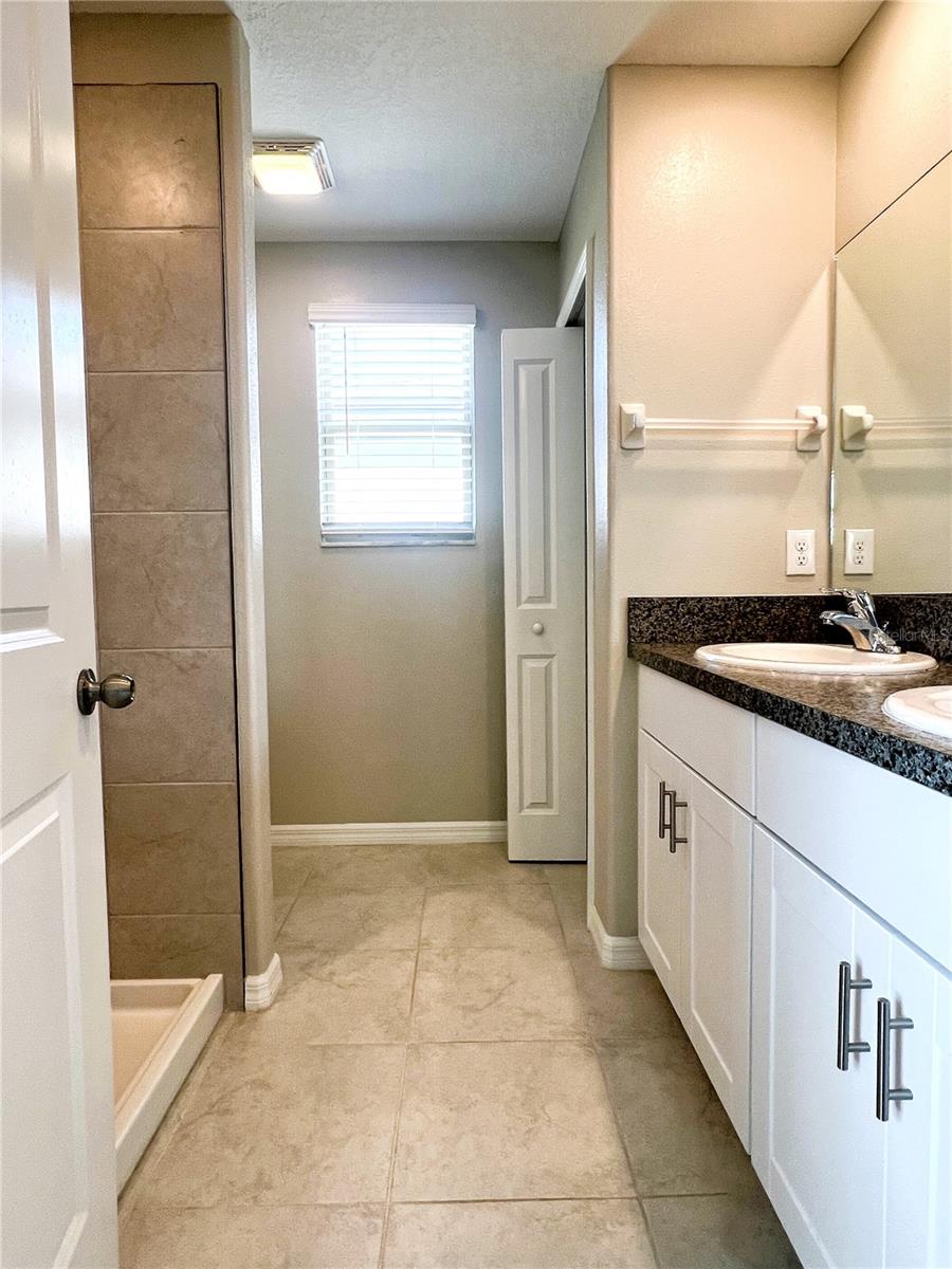 7018 SAMUEL IVY DR, TAMPA, FL, 33619