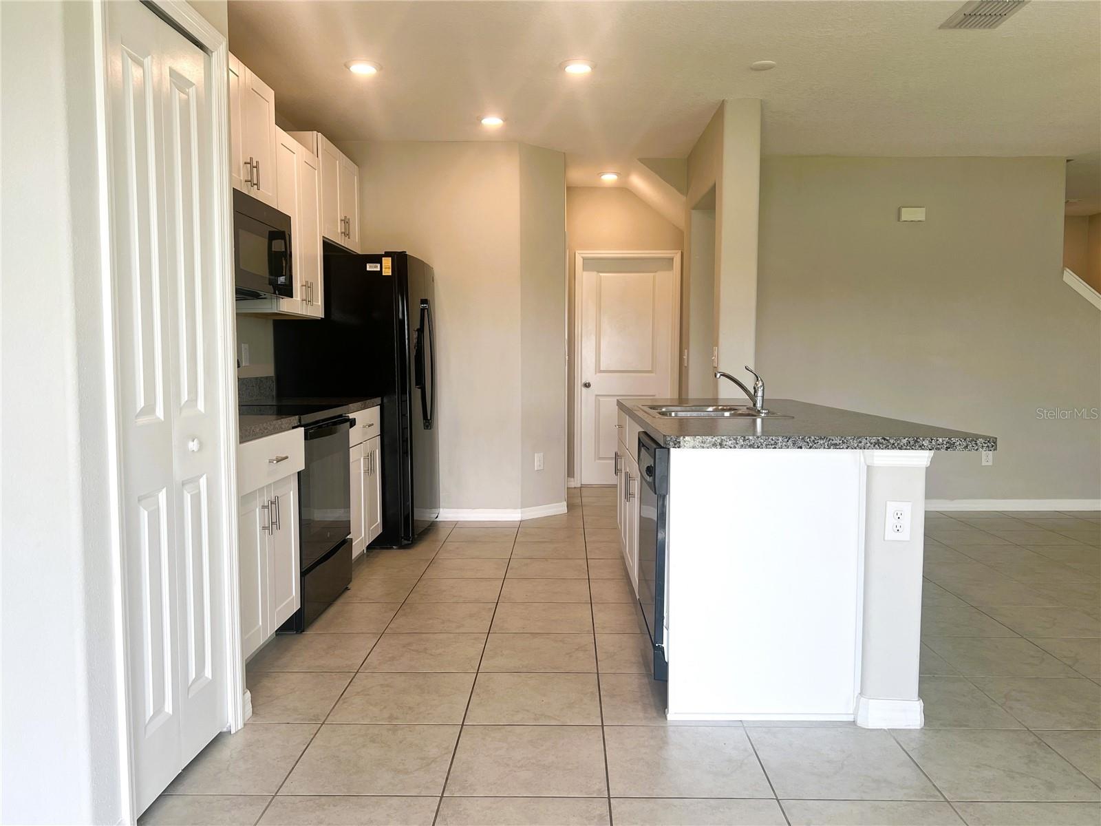 7018 SAMUEL IVY DR, TAMPA, FL, 33619