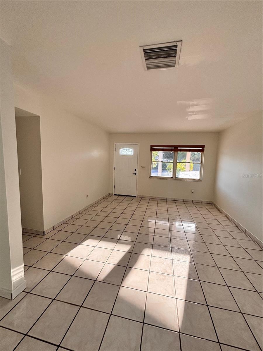 10611 N ALTMAN ST, TAMPA, FL, 33612