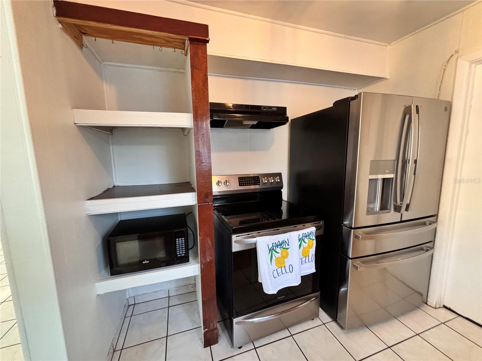 10611 N ALTMAN ST, TAMPA, FL, 33612