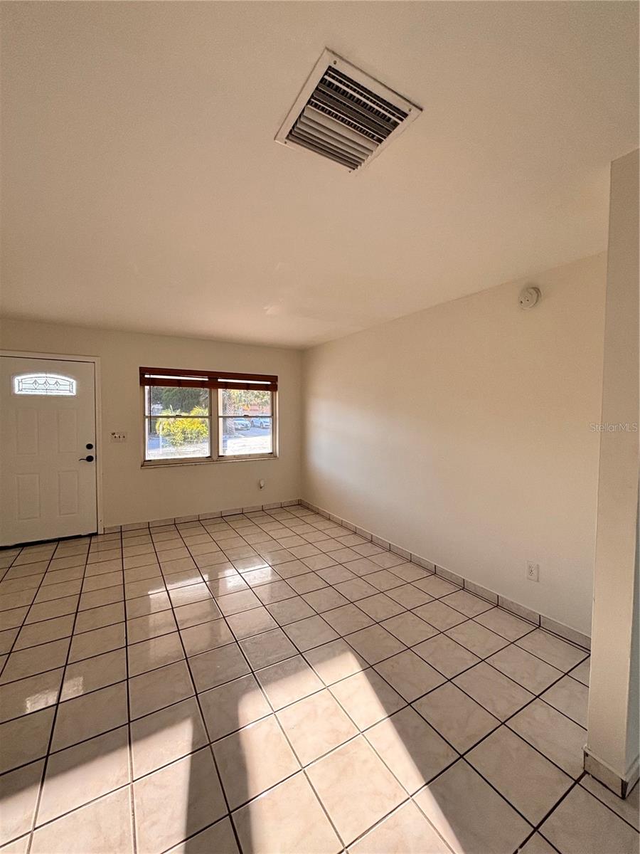 10611 N ALTMAN ST, TAMPA, FL, 33612