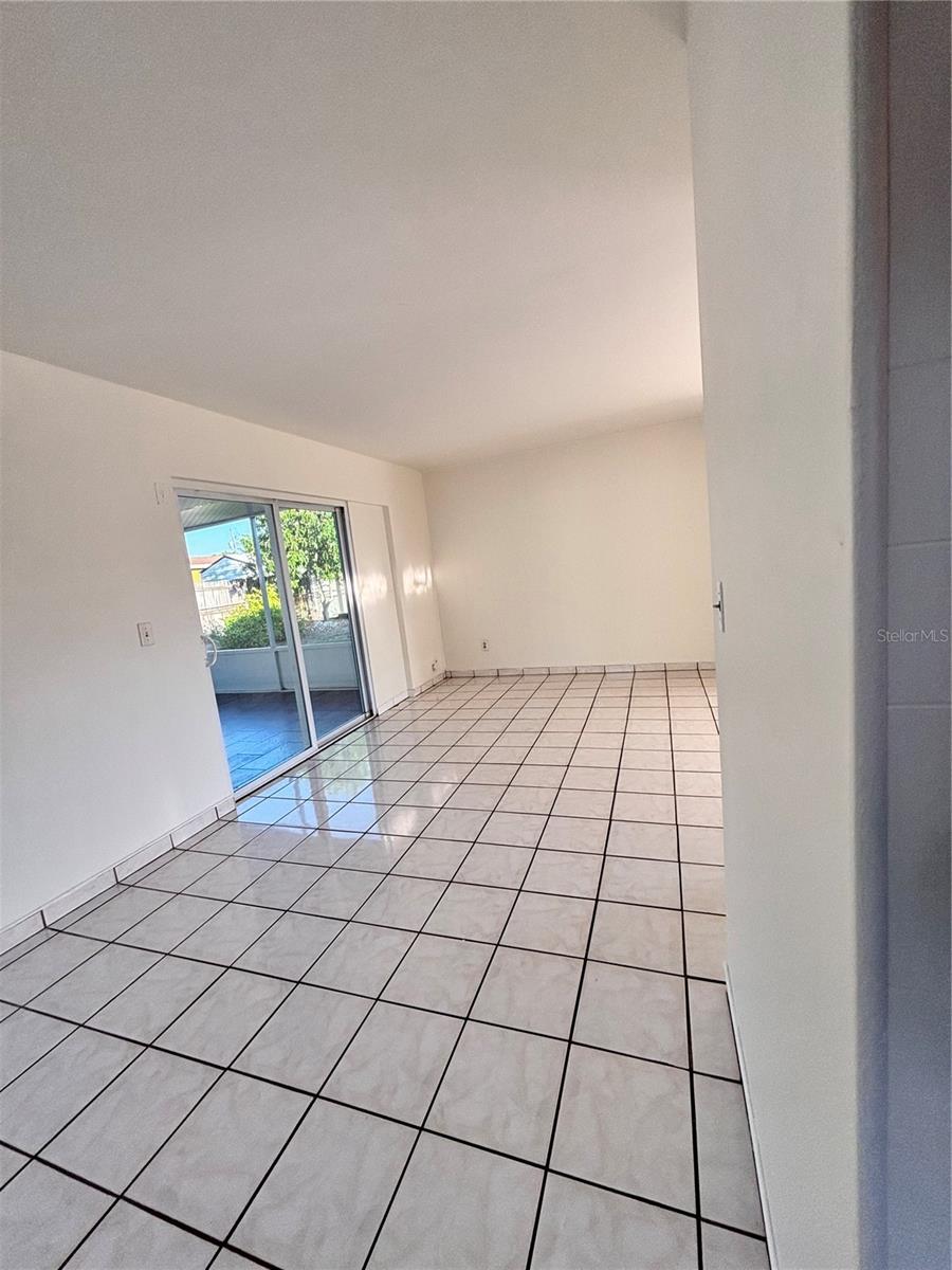 10611 N ALTMAN ST, TAMPA, FL, 33612