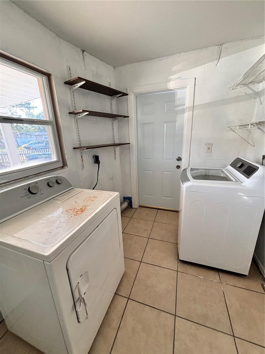 10611 N ALTMAN ST, TAMPA, FL, 33612