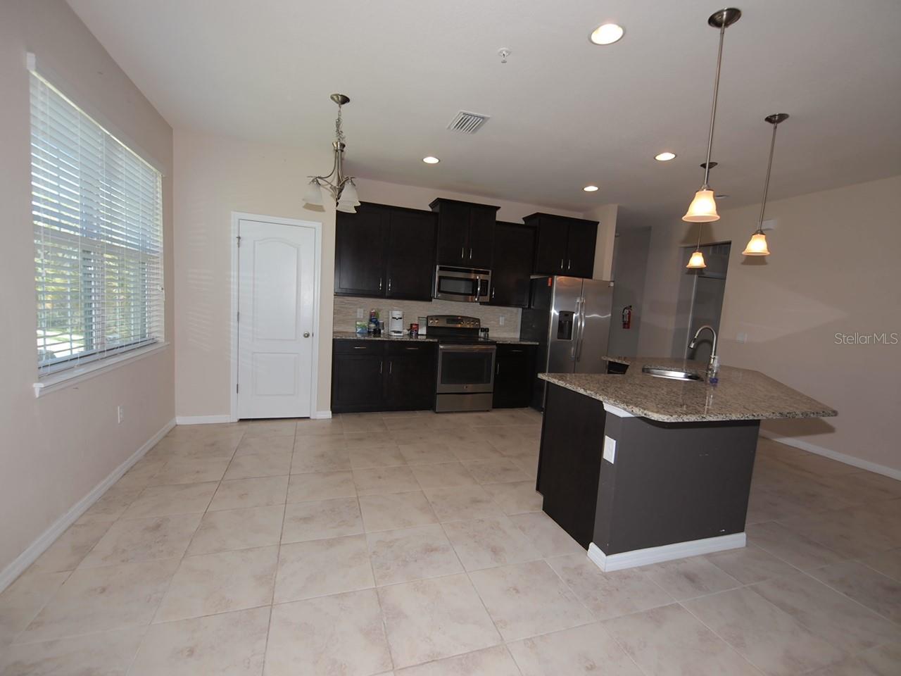 3125 ORIOLE DR #104, SARASOTA, FL, 34243