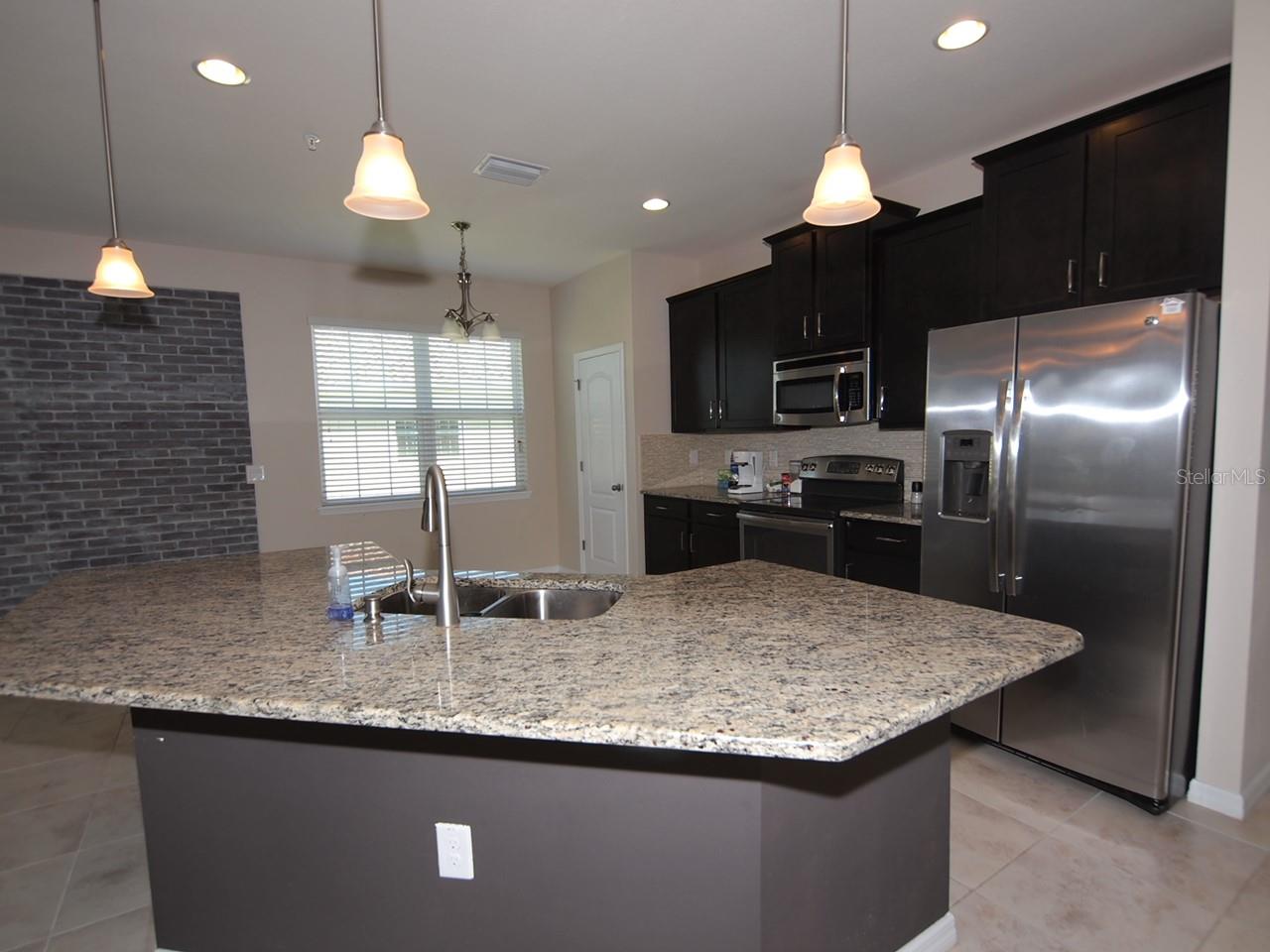 3125 ORIOLE DR #104, SARASOTA, FL, 34243