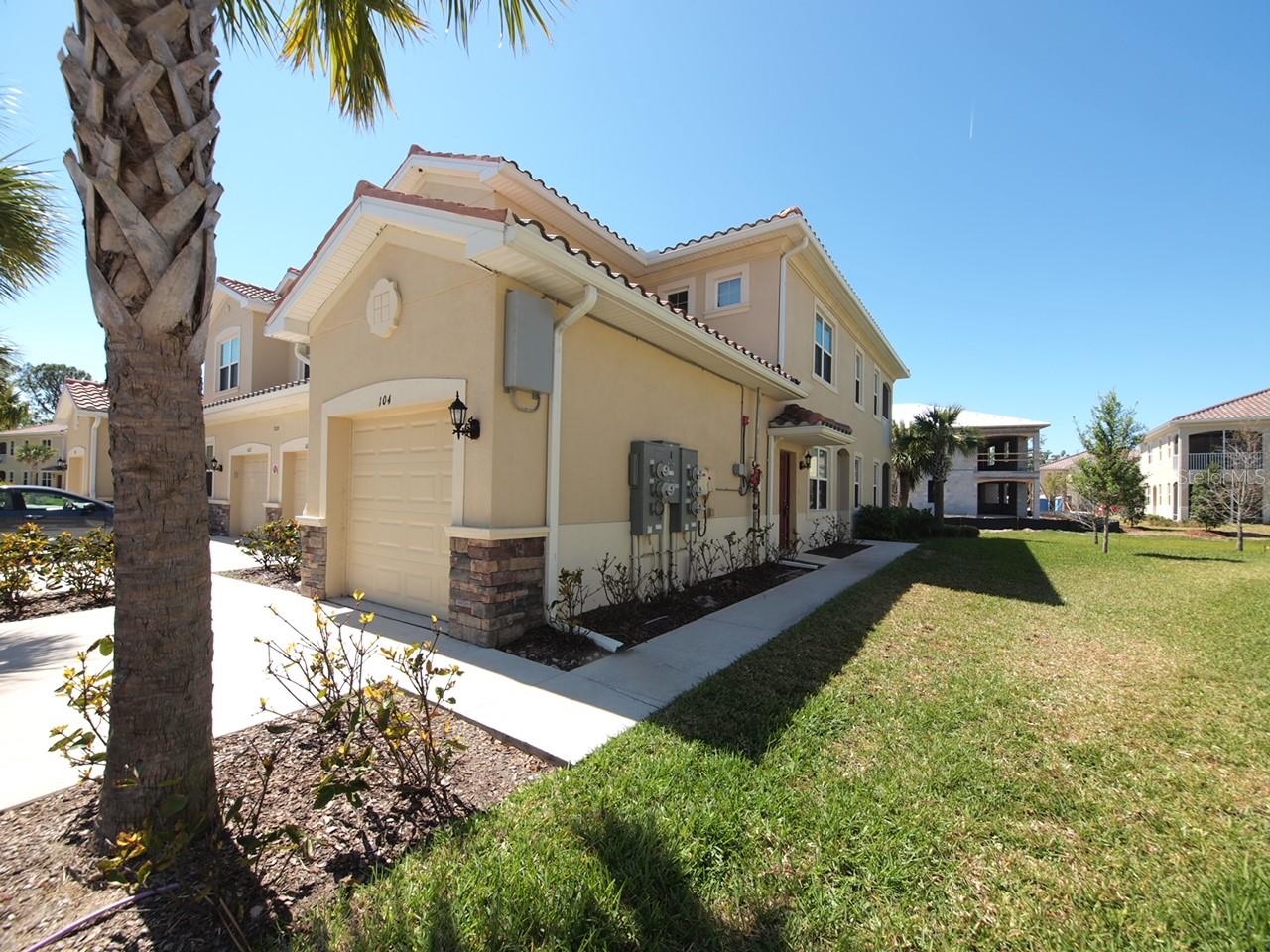 3125 ORIOLE DR #104, SARASOTA, FL, 34243