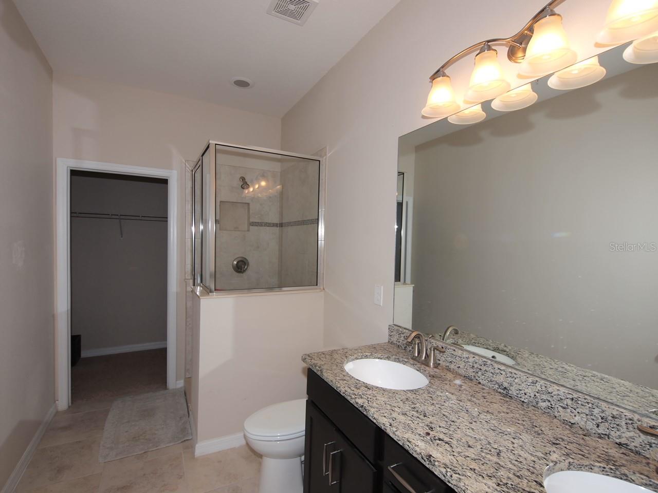 3125 ORIOLE DR #104, SARASOTA, FL, 34243