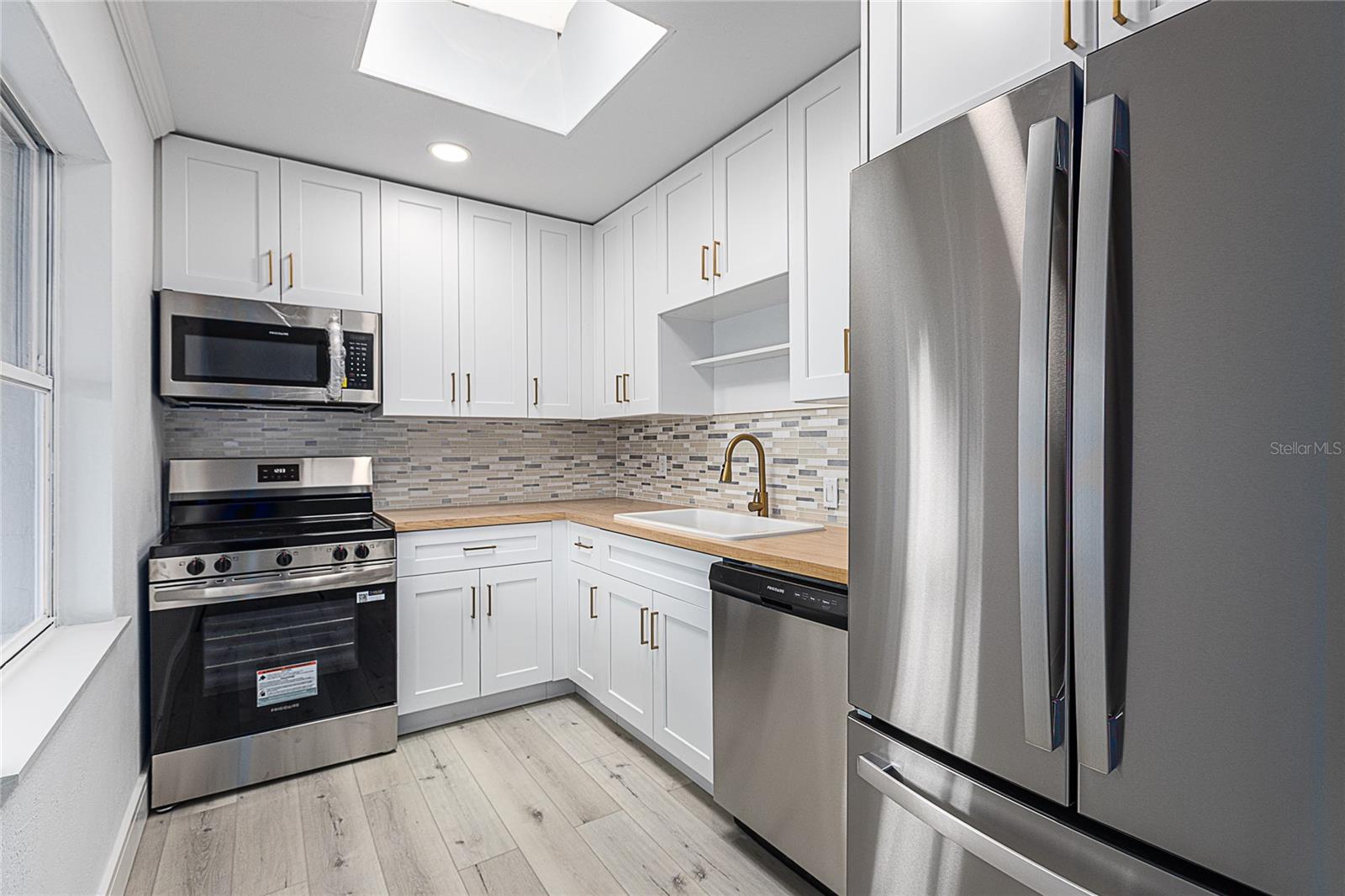 3208 PINETREE ST, PORT CHARLOTTE, FL, 33952