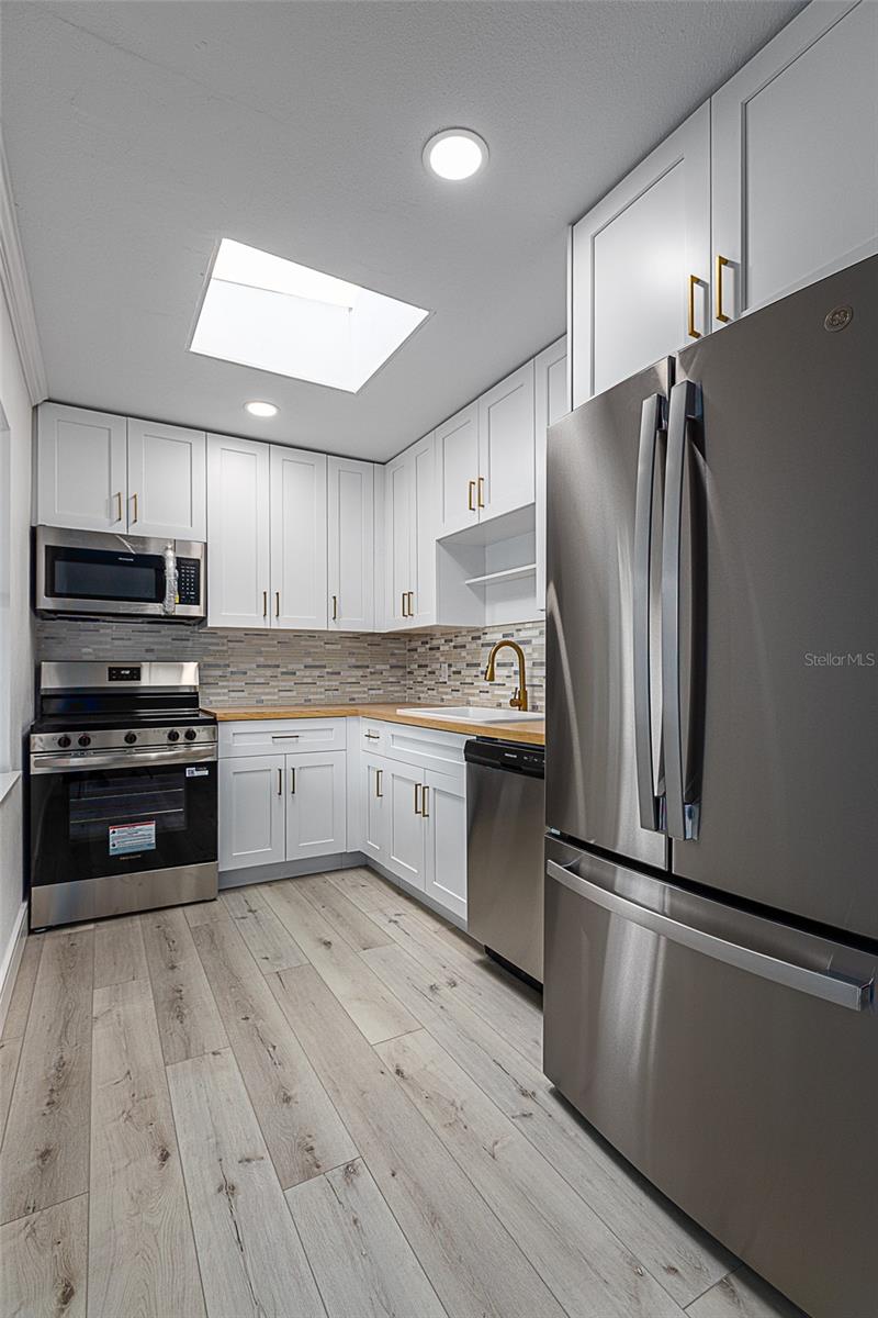 3208 PINETREE ST, PORT CHARLOTTE, FL, 33952
