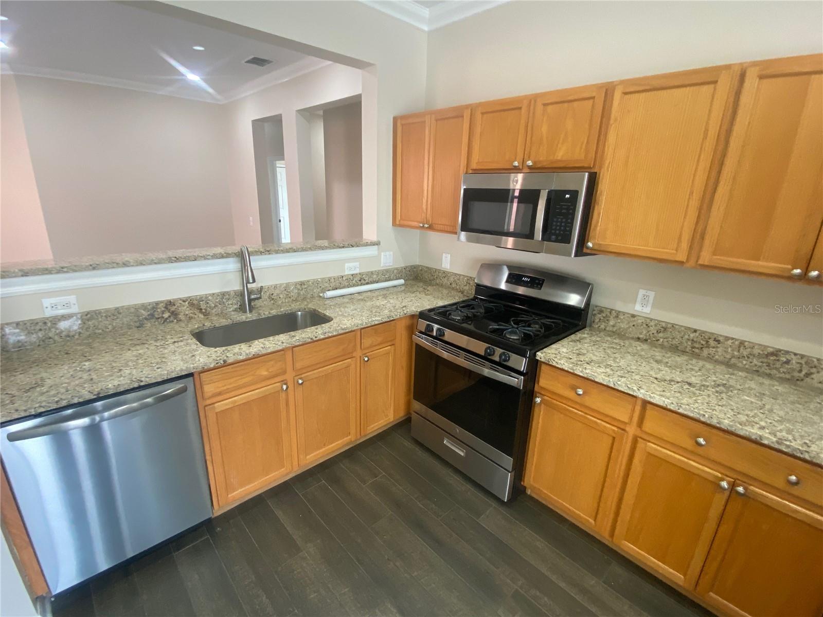 2409 SPRING HOLLOW LOOP, WESLEY CHAPEL, FL, 33544