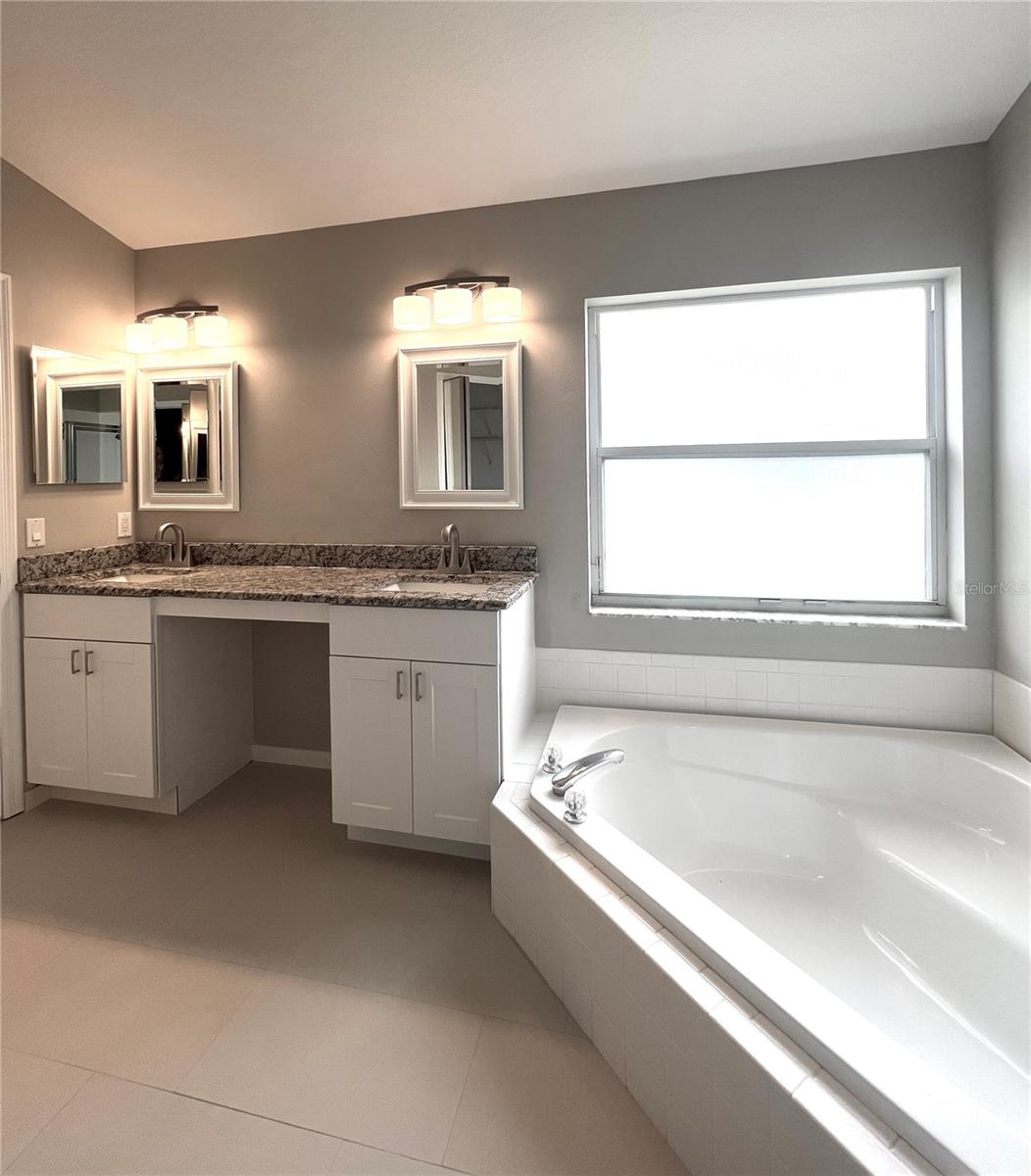18564 KINGBIRD DR, LUTZ, FL, 33558