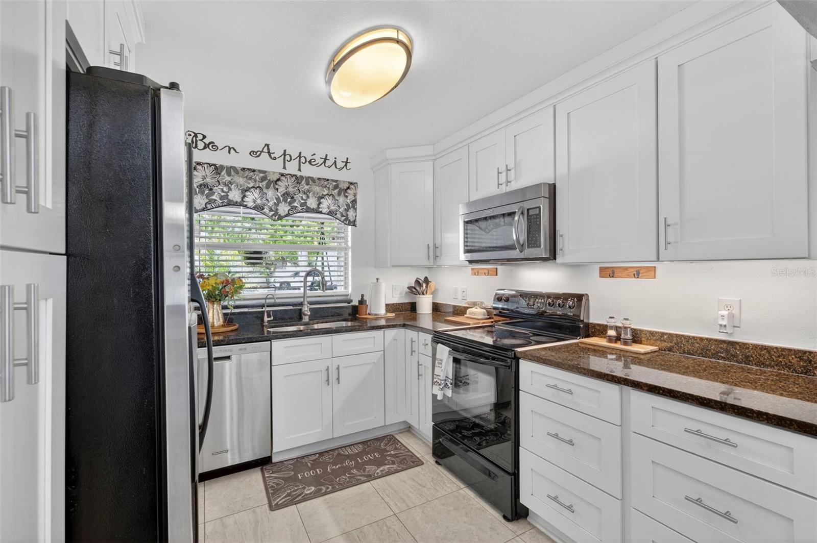 308 N MILLER RD, VALRICO, FL, 33594
