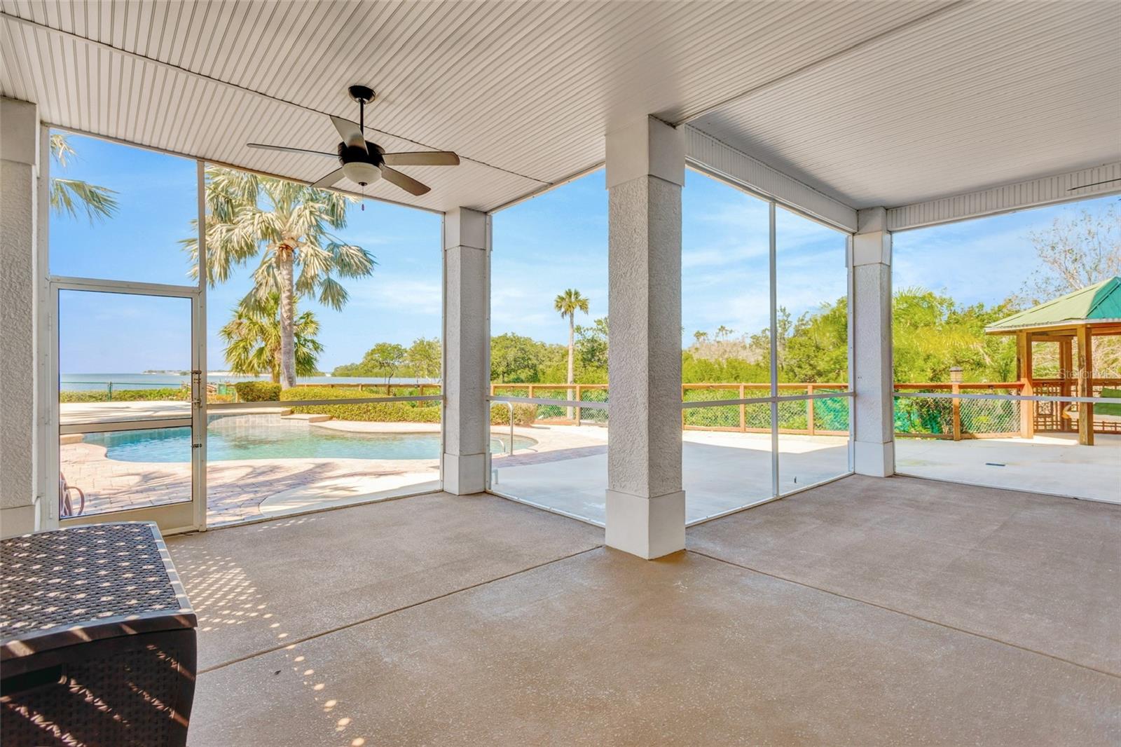 511 SEAVIEW DR, TARPON SPRINGS, FL, 34689