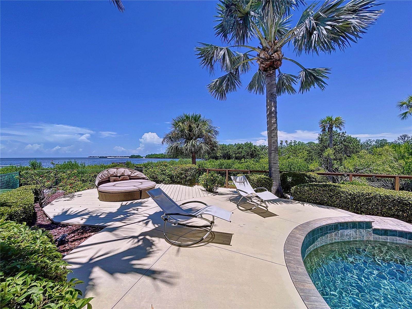 511 SEAVIEW DR, TARPON SPRINGS, FL, 34689